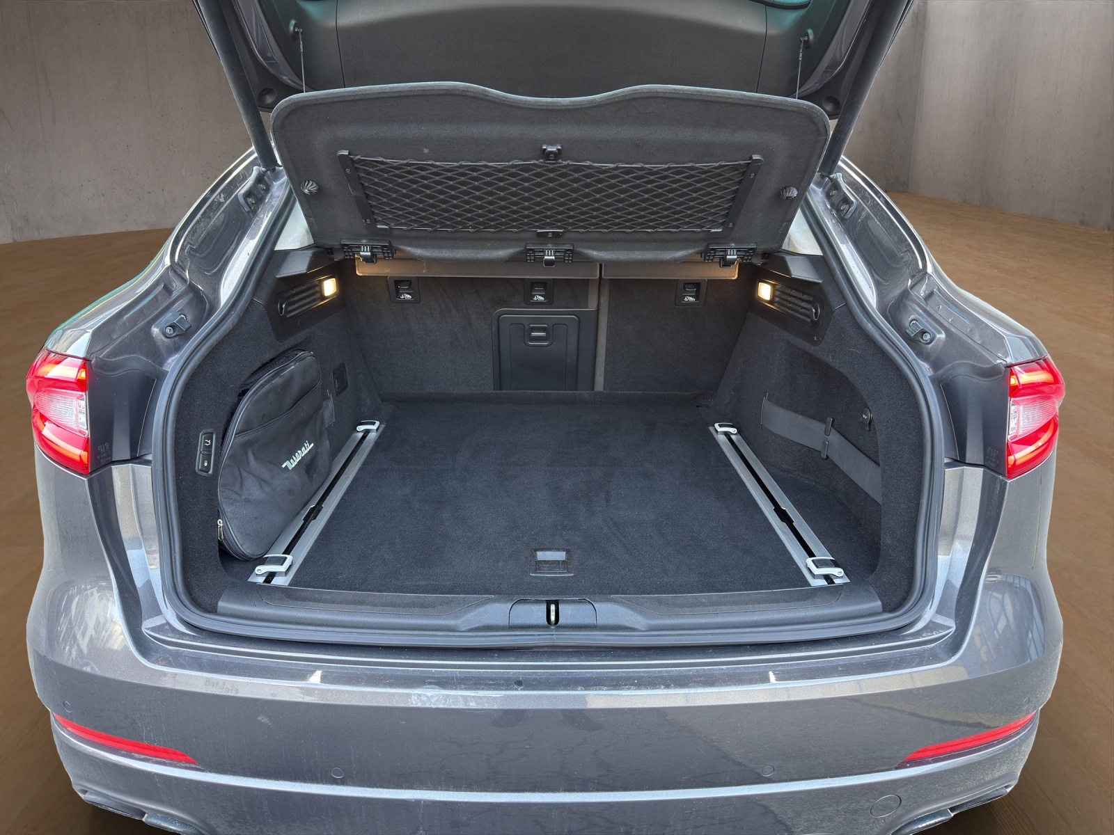 MASERATI Levante S 3.0 V6 Automatica-image-16