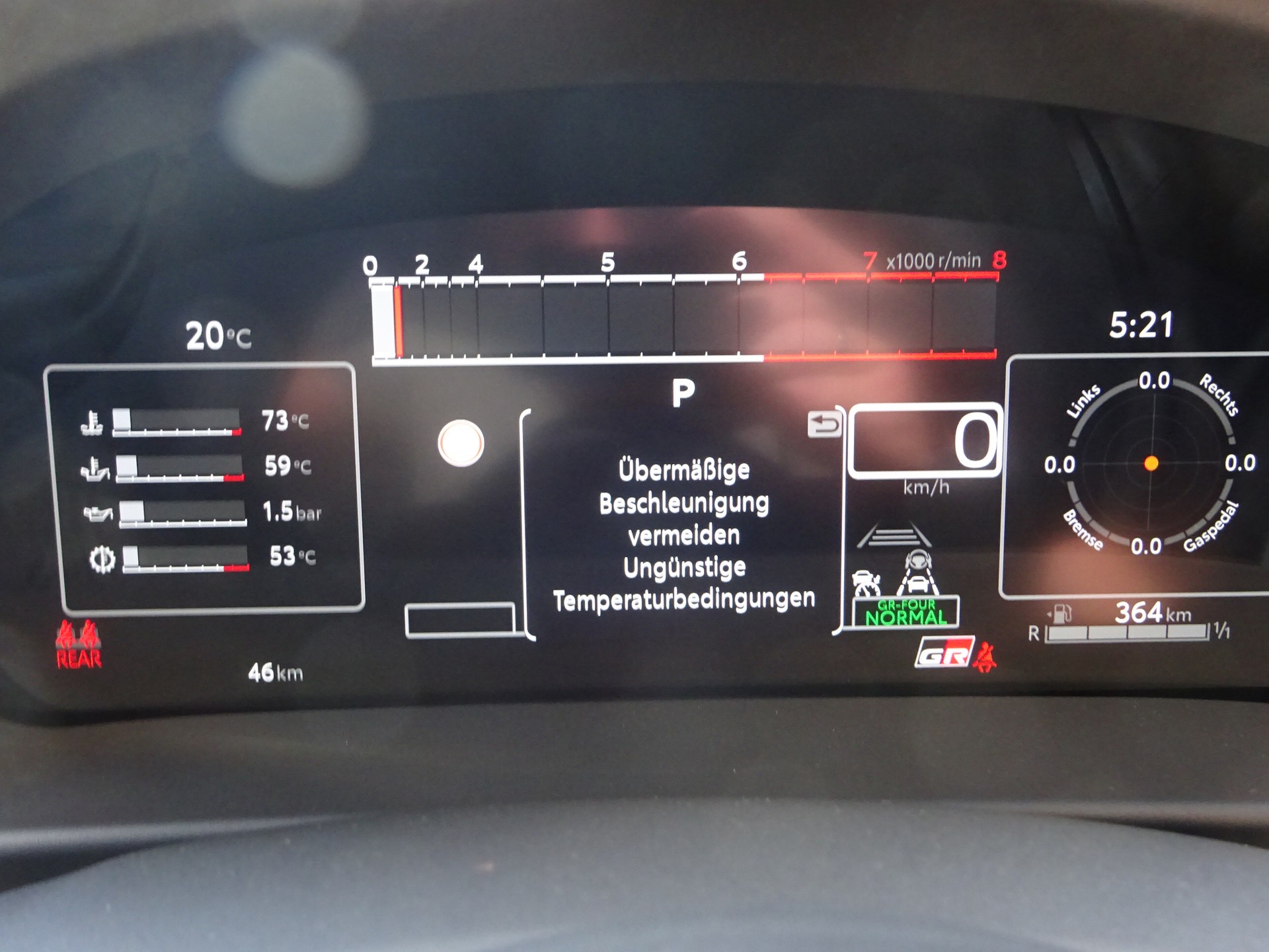 TOYOTA Yaris 1.6 GR Sport A-image-9