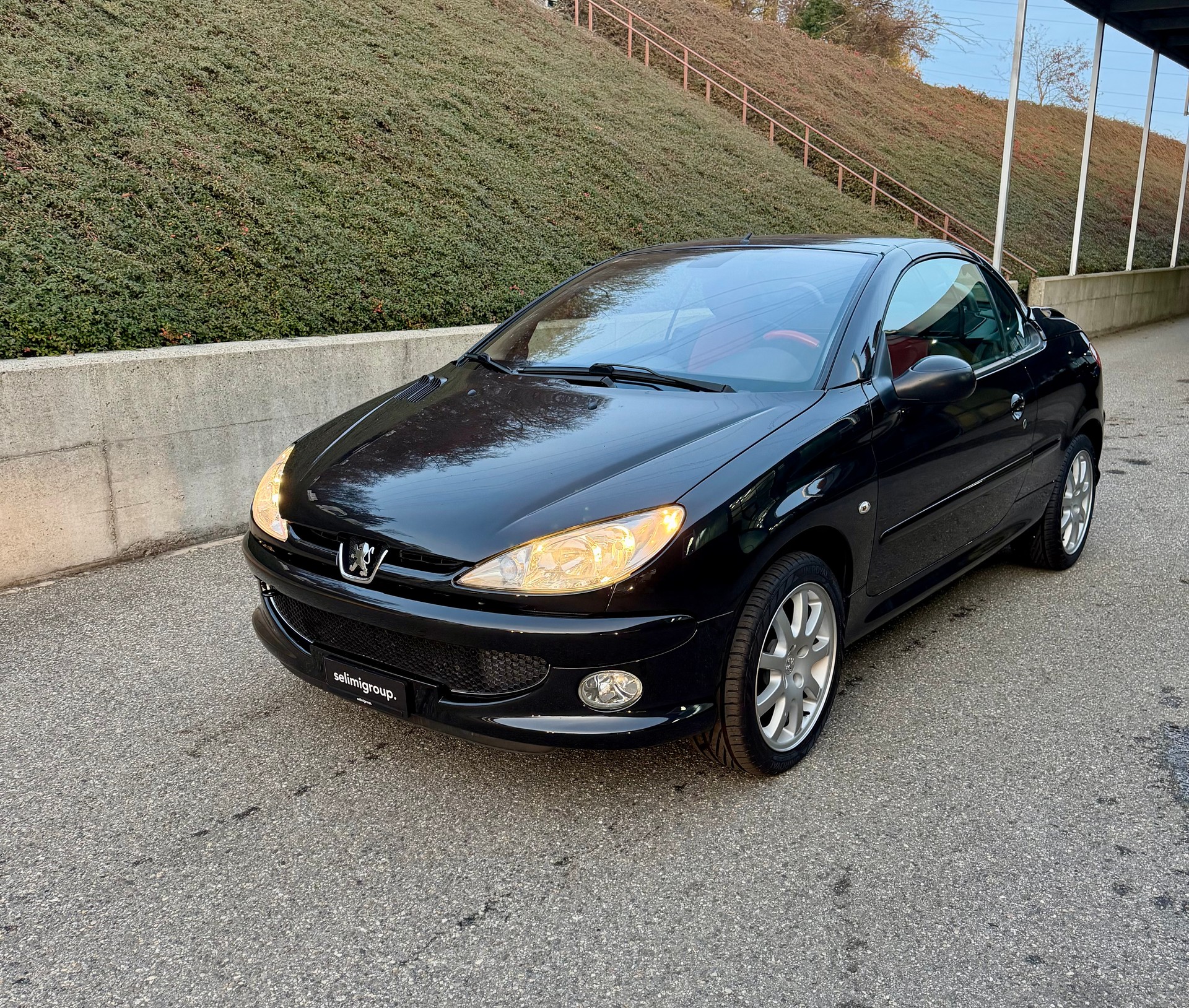 PEUGEOT 206 CC 2.0 16V Platinum-image-1