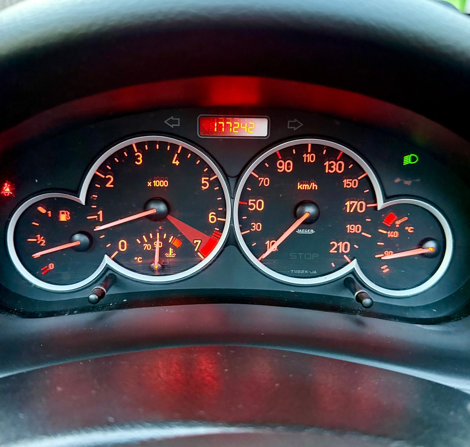 PEUGEOT 206 CC 2.0 16V Platinum-image-12
