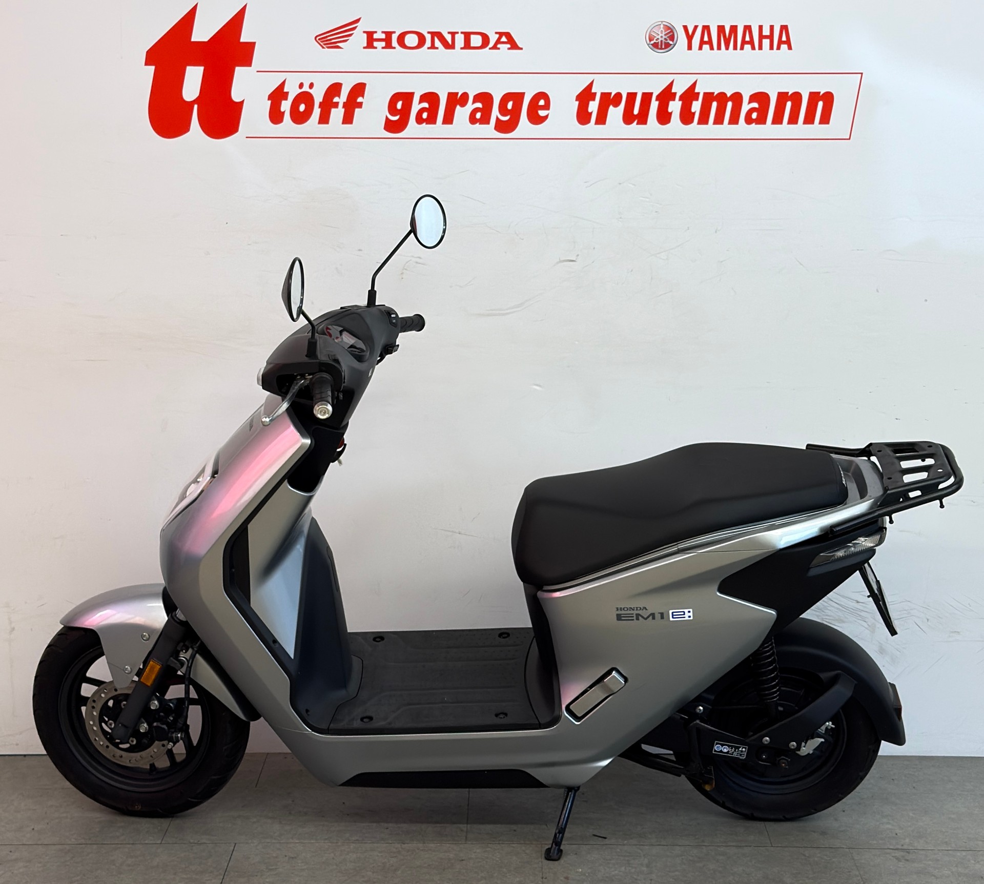 HONDA EM1-E-showroom-element-1