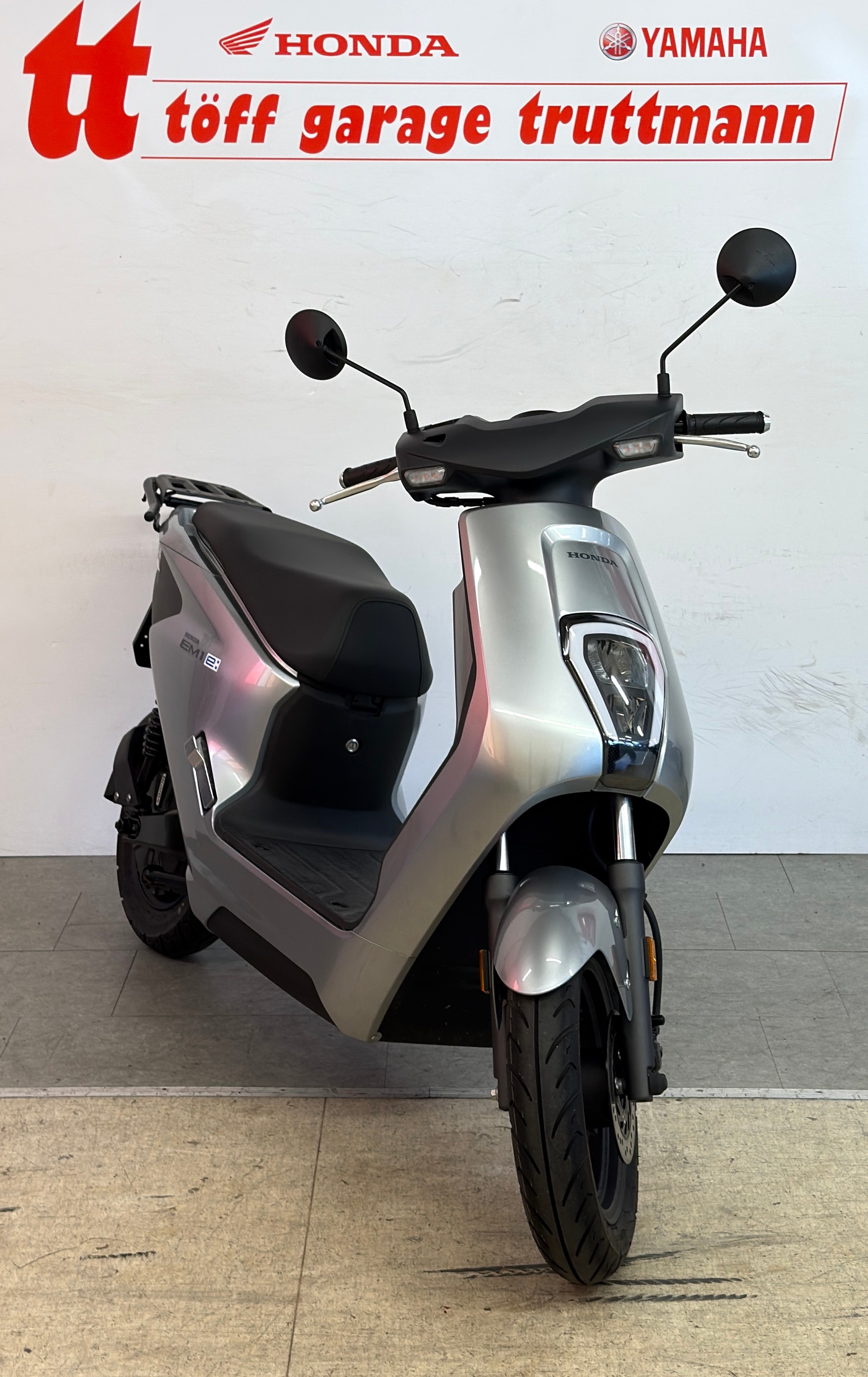 HONDA EM1-E-showroom-element-2