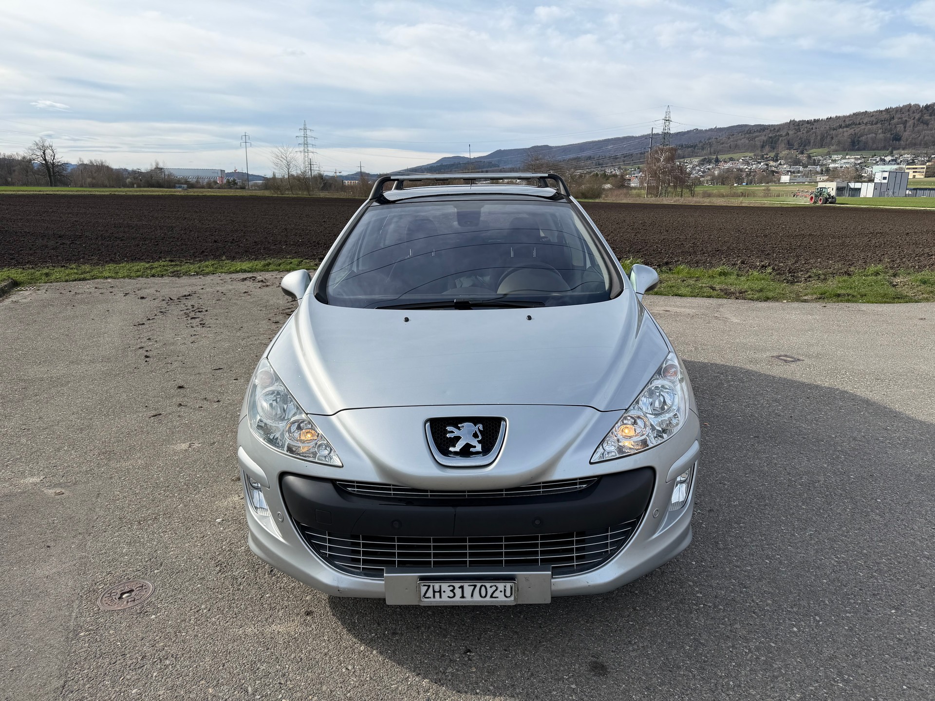 PEUGEOT 308 1.6 16V T Black&Silver ***FRISCH AB MFK***-showroom-element-2
