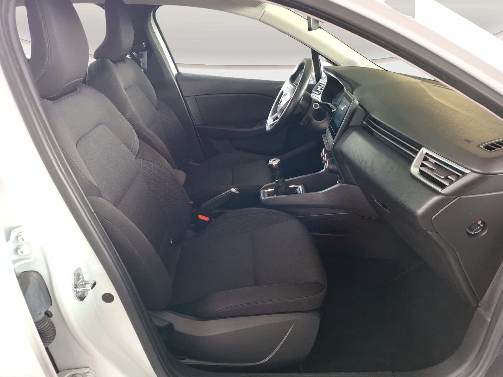 RENAULT Clio 1.0 Business-image-9