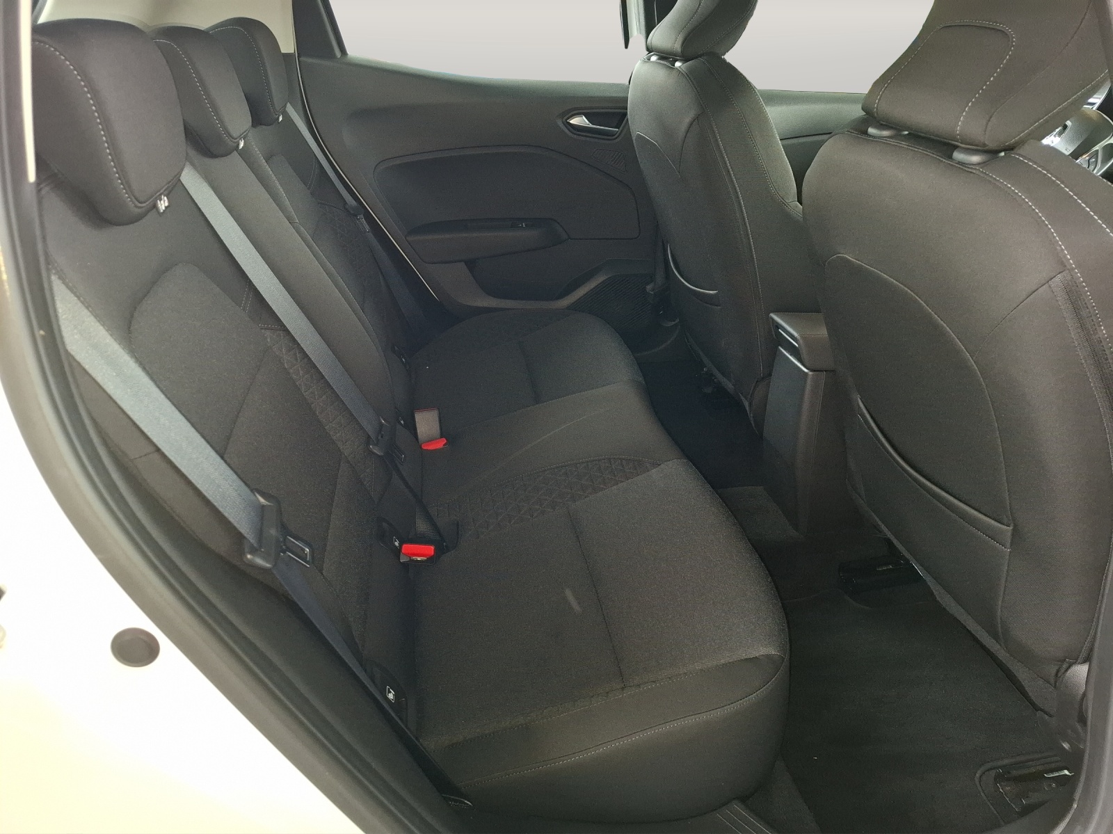 RENAULT Clio 1.0 Business-image-10
