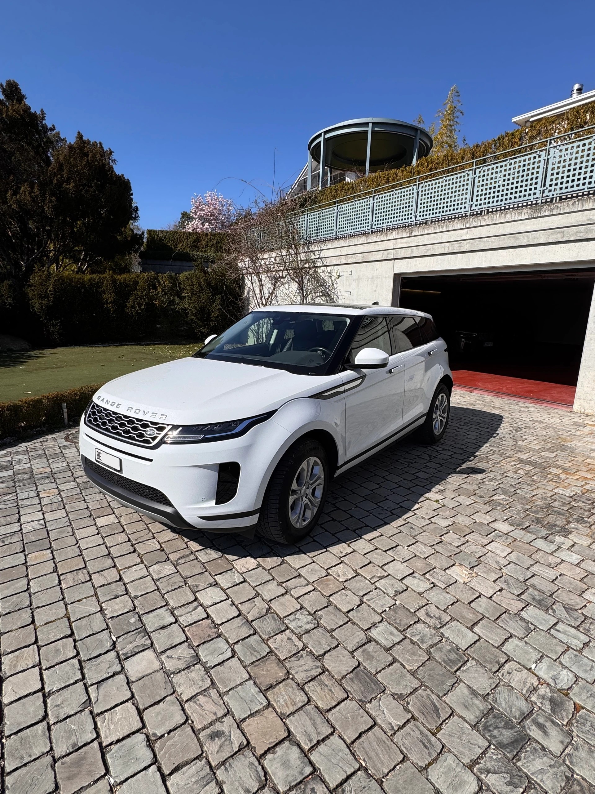 LAND ROVER Range Rover Evoque R-Dynamic P 200 AT9-image-1