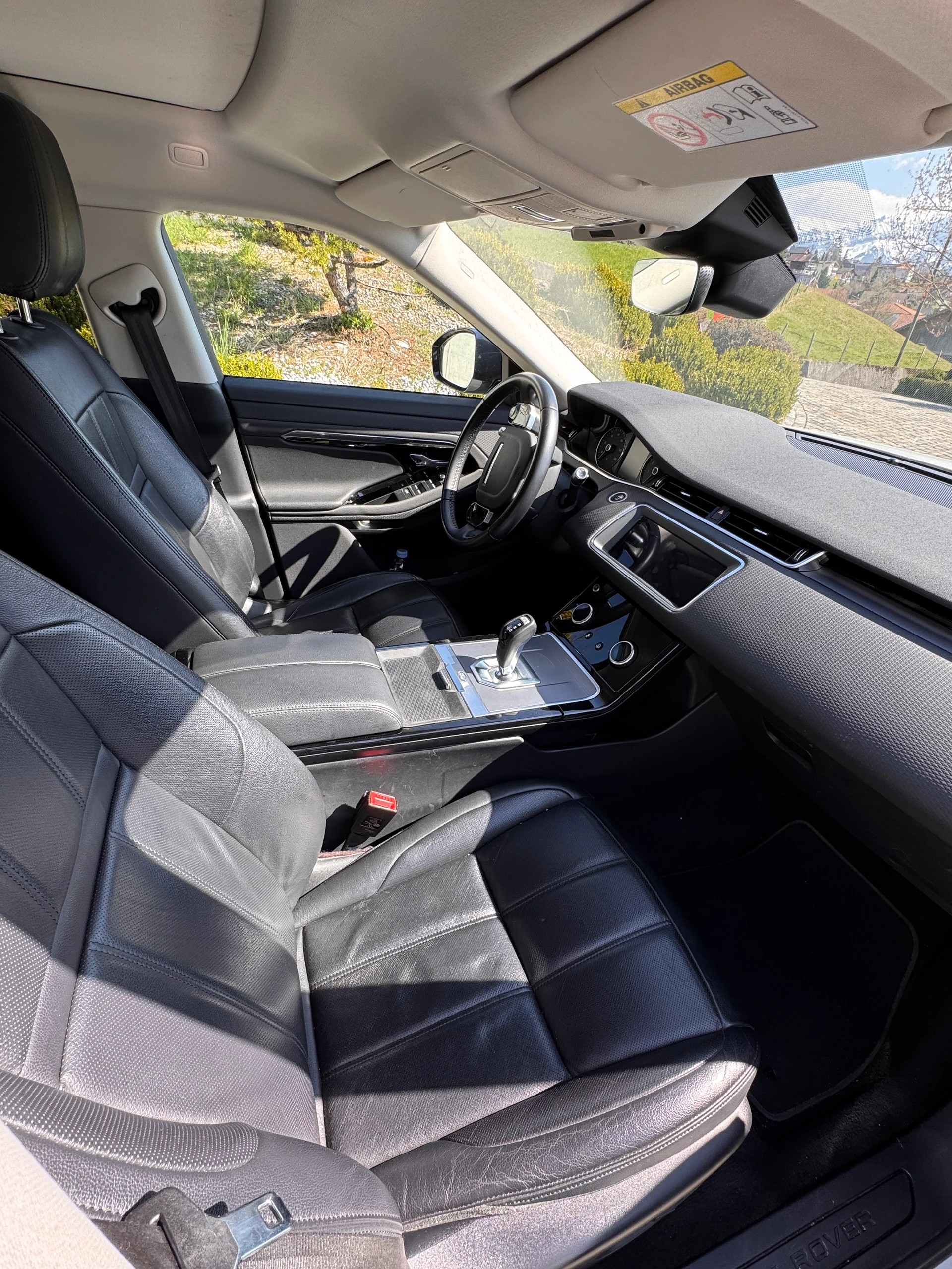 LAND ROVER Range Rover Evoque R-Dynamic P 200 AT9-image-5