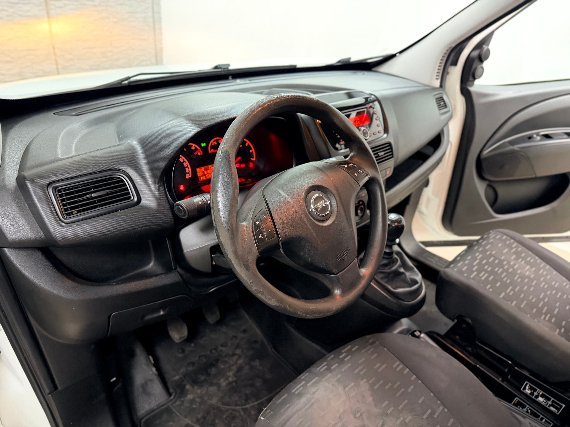 OPEL Combo 1.6 CDTI 2.4 L2H1-image-11