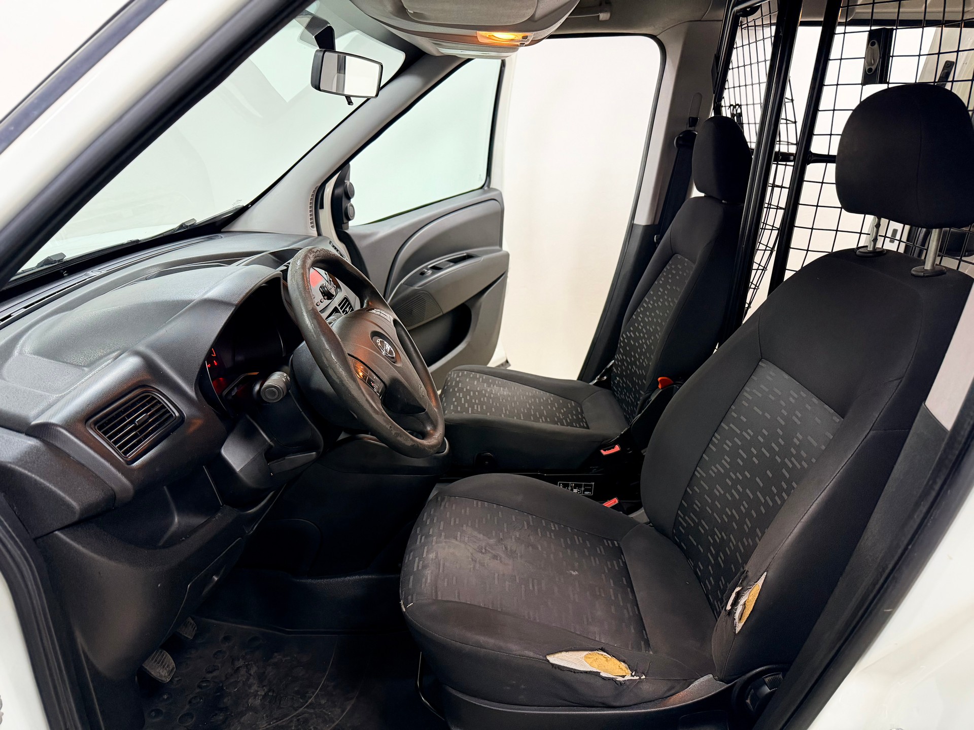 OPEL Combo 1.6 CDTI 2.4 L2H1-image-10