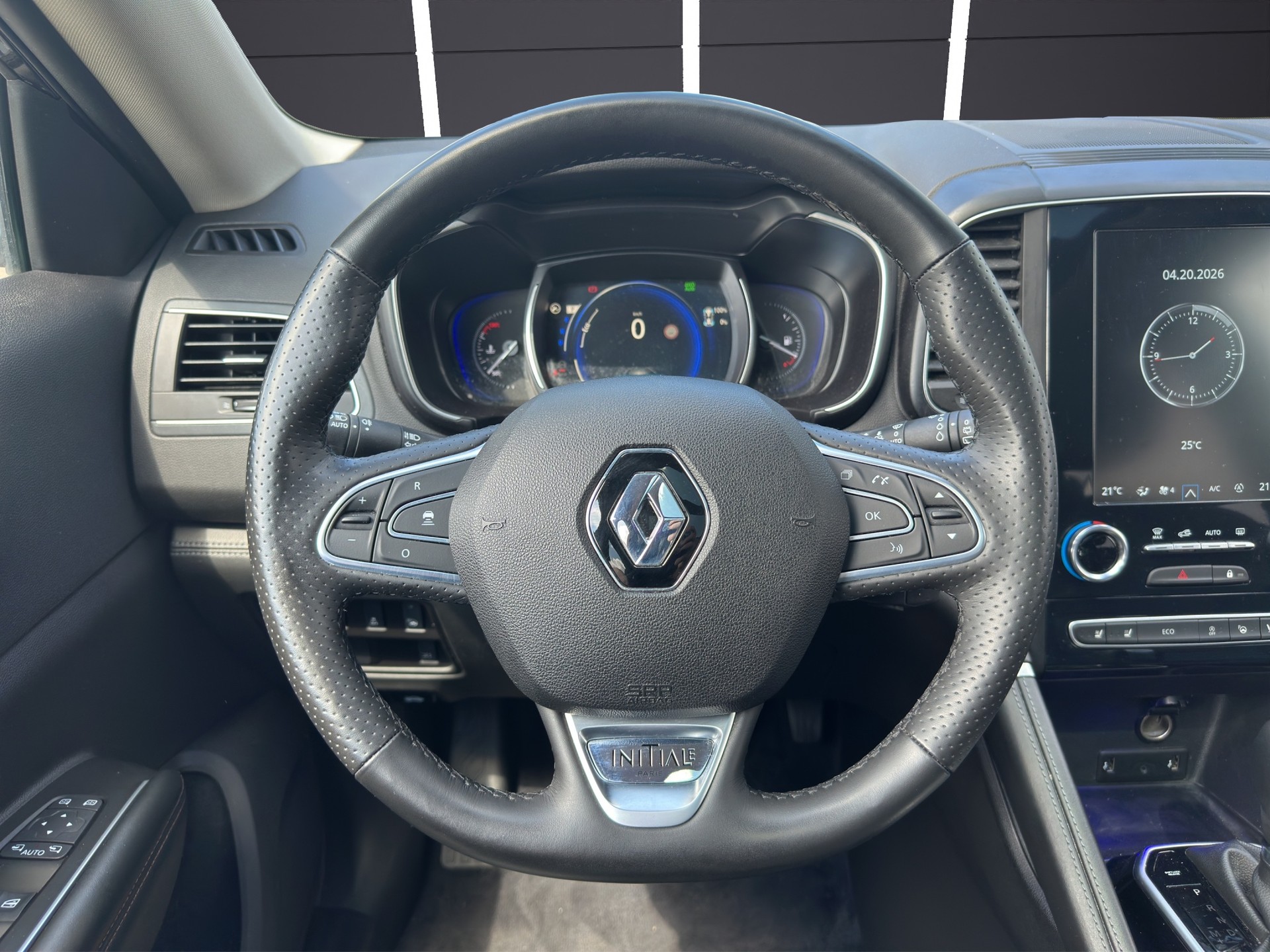RENAULT Koleos 2.0 dCi Initiale Paris 4WD Xtronic CVT-image-21