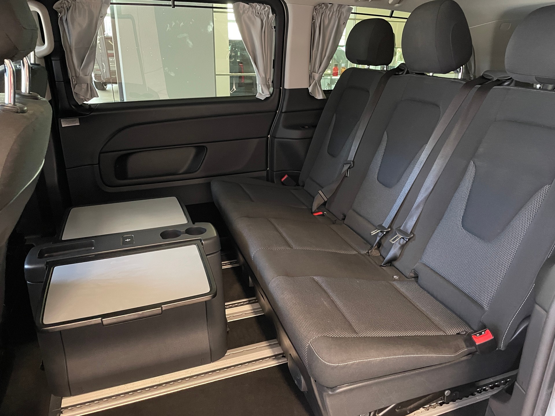 MERCEDES-BENZ Marco Polo Horizon 250 d 4Matic AMG Line-image-10