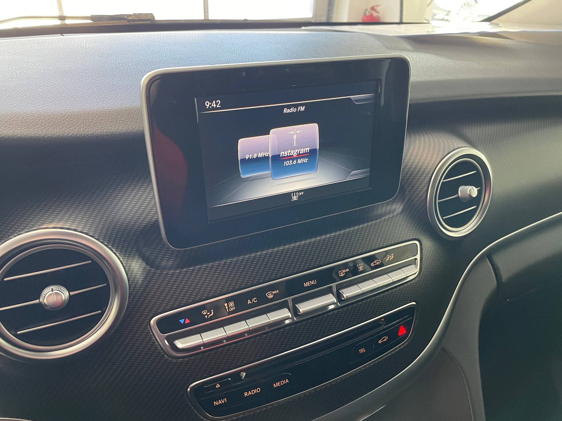 MERCEDES-BENZ Marco Polo Horizon 250 d 4Matic AMG Line-image-16