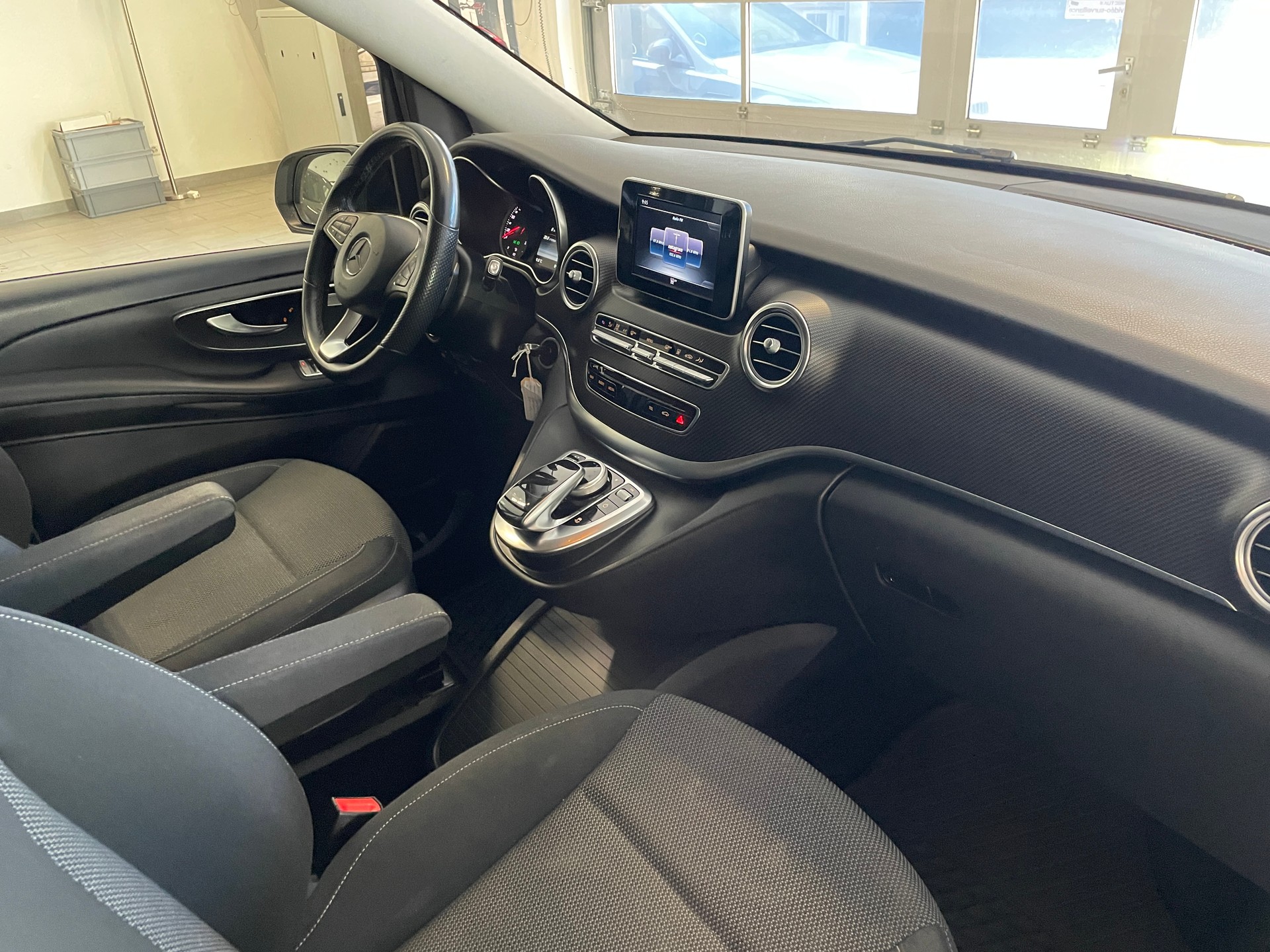 MERCEDES-BENZ Marco Polo Horizon 250 d 4Matic AMG Line-image-21
