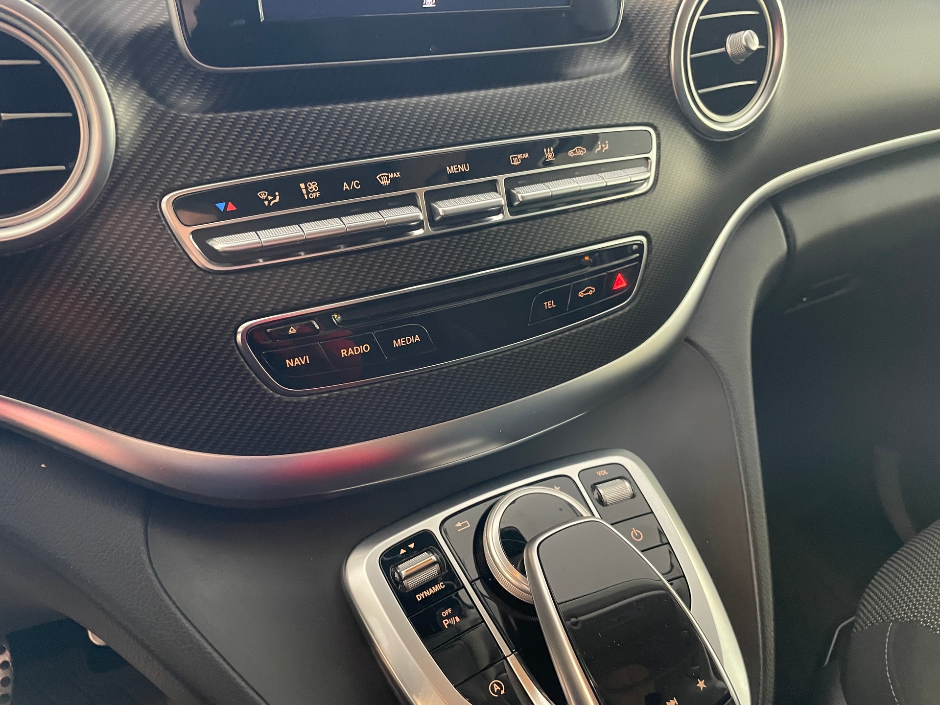 MERCEDES-BENZ Marco Polo Horizon 250 d 4Matic AMG Line-image-15