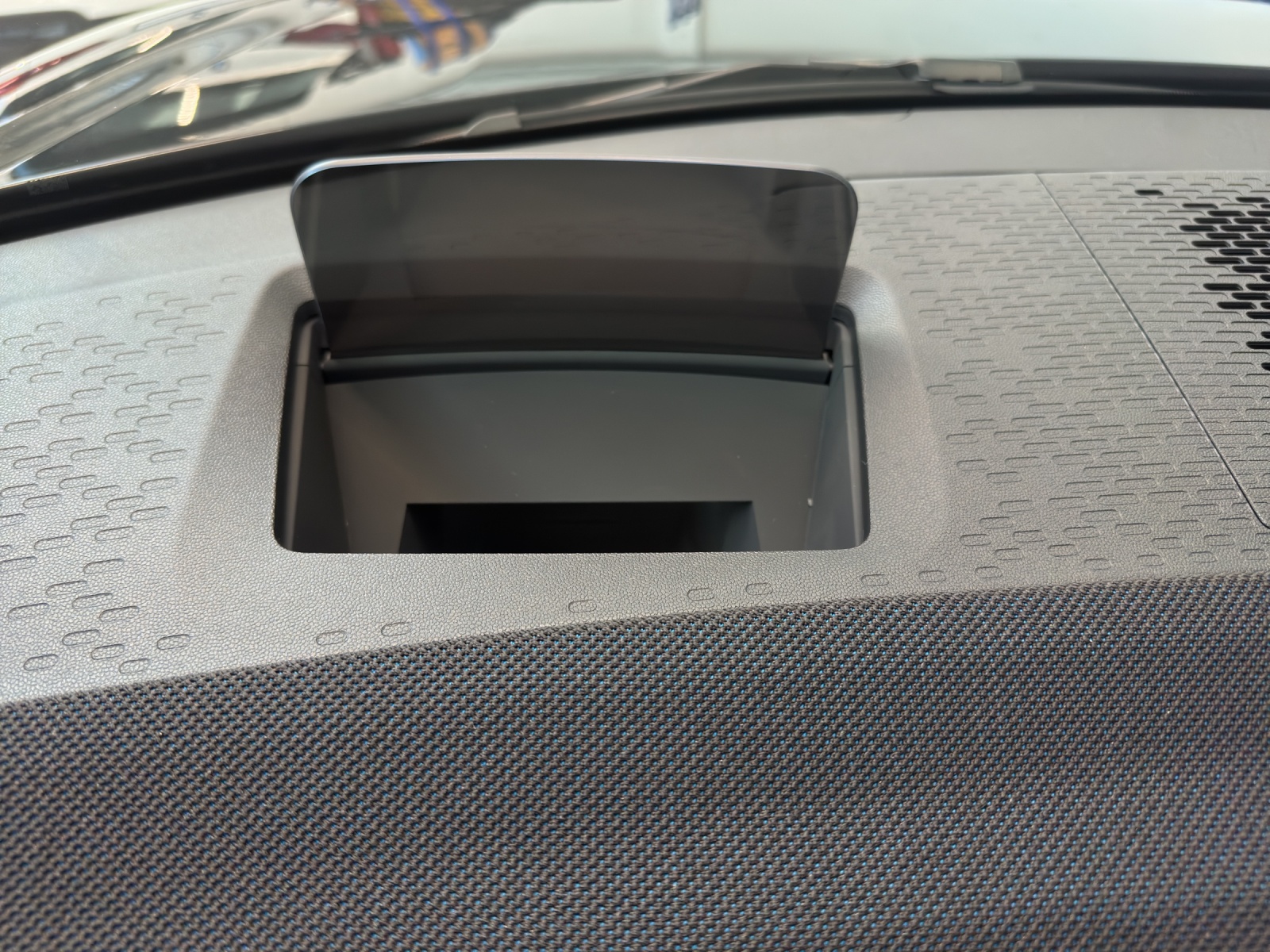 MINI Countryman E-image-15