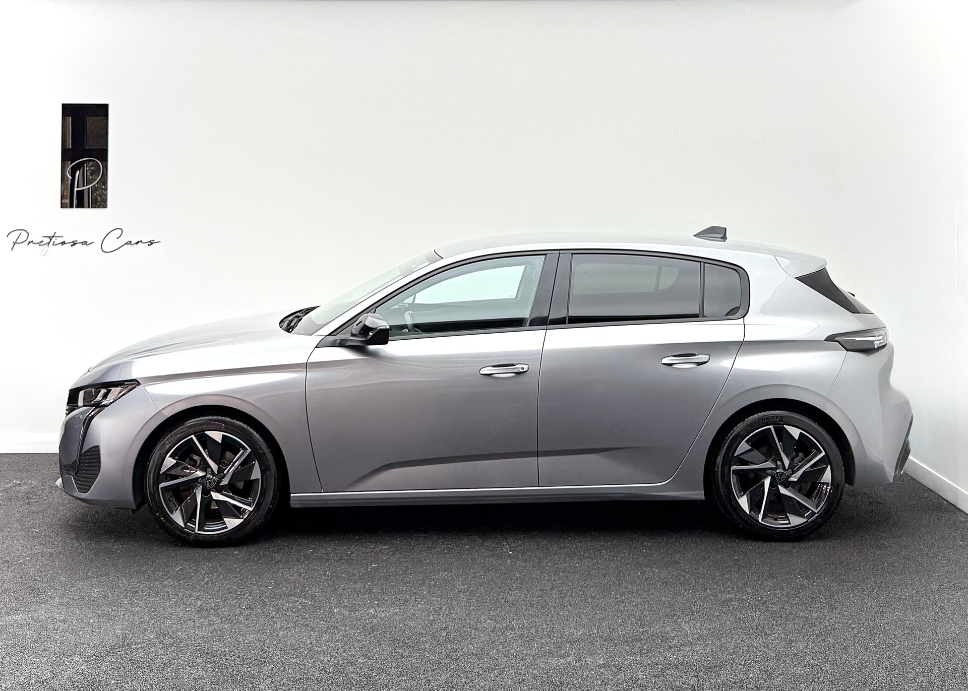 PEUGEOT 308 1.2 Pure Tech Allure EAT8-showroom-element-3