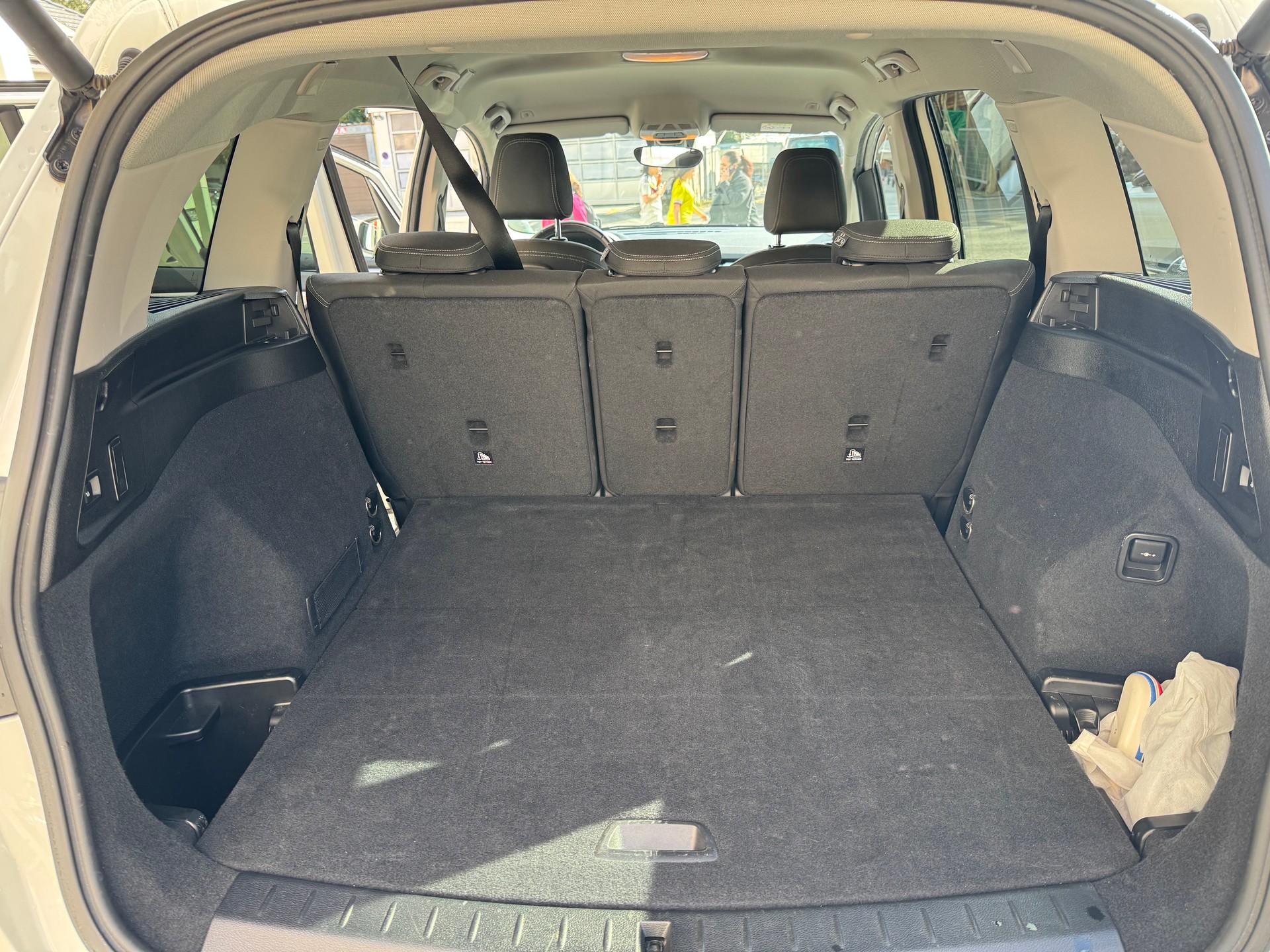 BMW 218d Gran Tourer Steptronic-image-11
