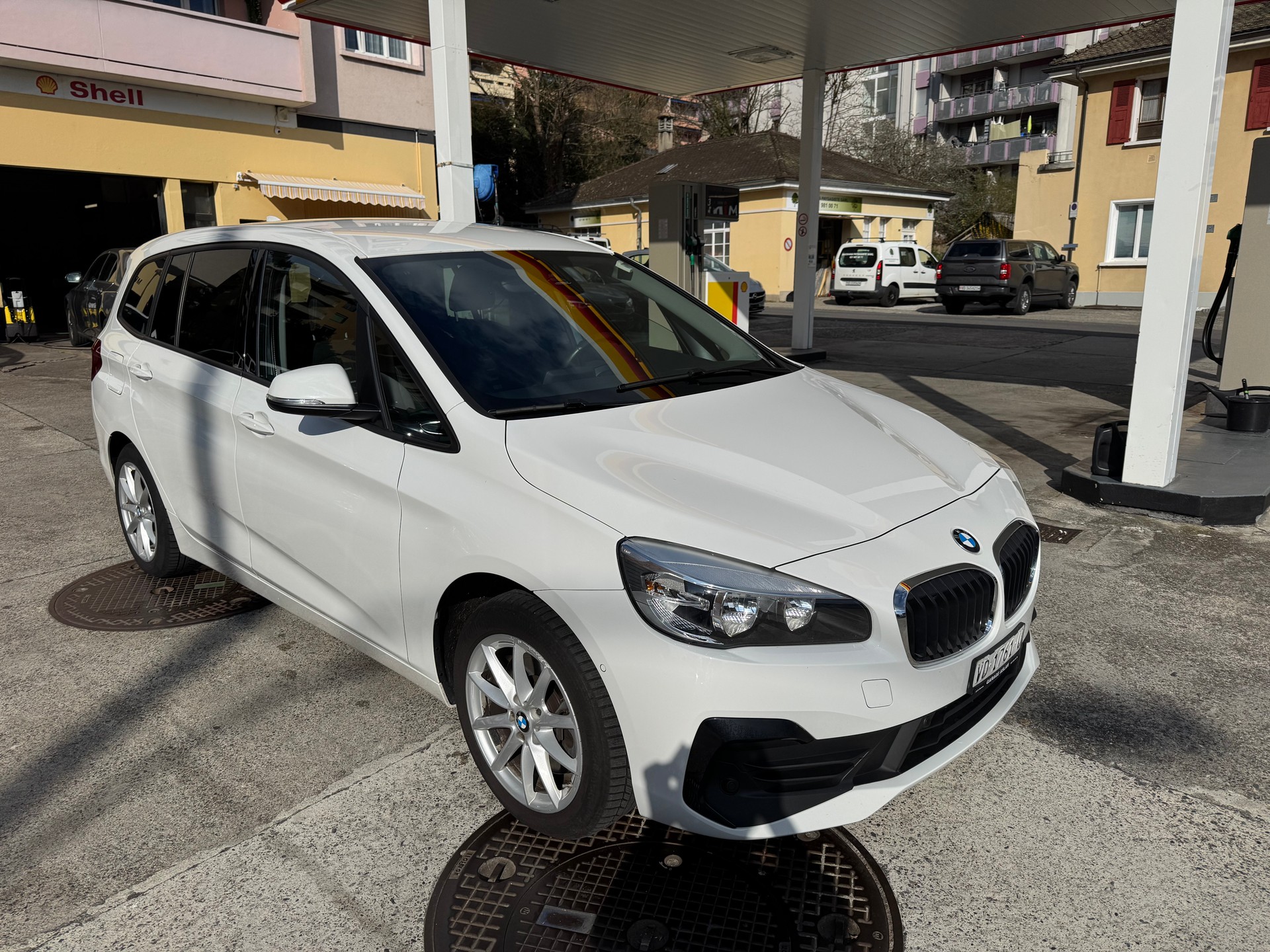 BMW 218d Gran Tourer Steptronic-image-4