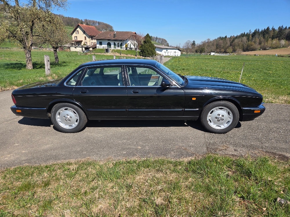 JAGUAR 3.2-image-0
