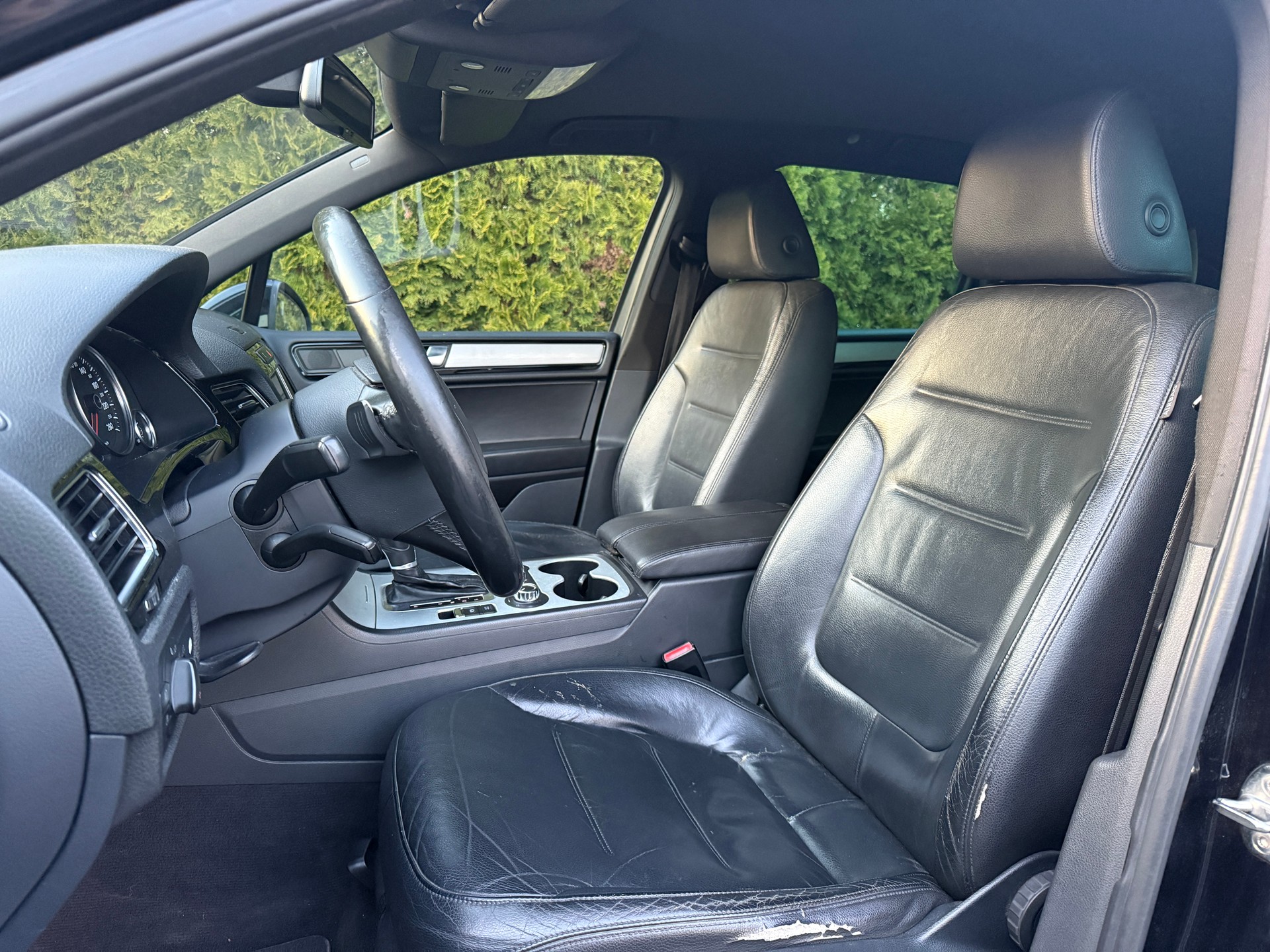 VW Touareg 3.0 TDI BlueMotion Technology Tiptronic / Ab MFK / Anhängerkupplung 3500kg-image-12