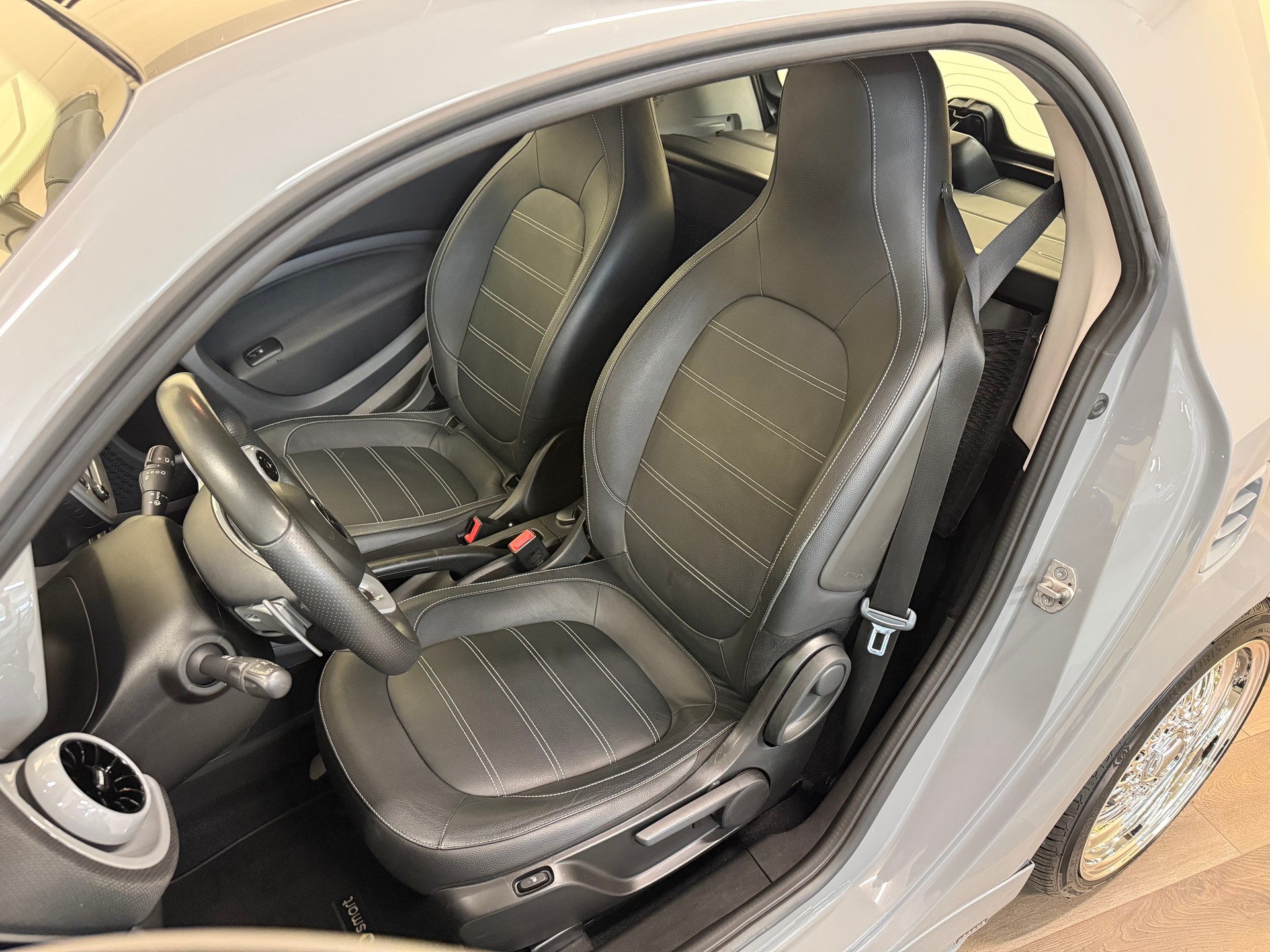 SMART fortwo prime twinmatic-image-13