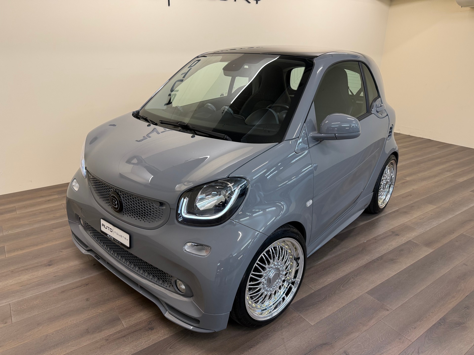 SMART fortwo prime twinmatic-showroom-element-1