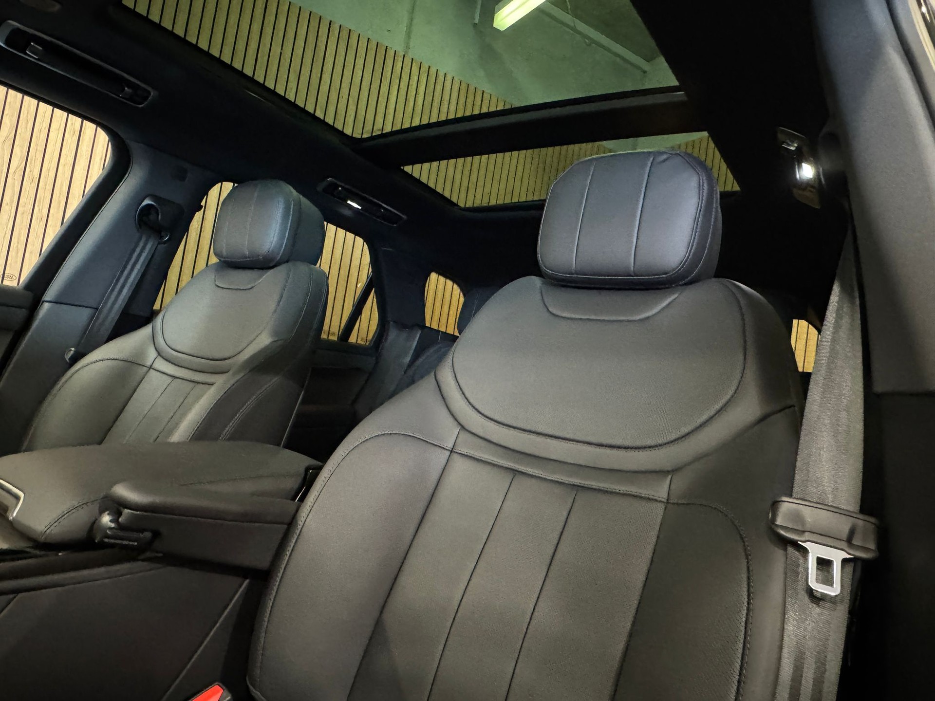 LAND ROVER Range Rover Sport D250 3.0 TD6 MHEV Dynamic SE Automatic-image-24