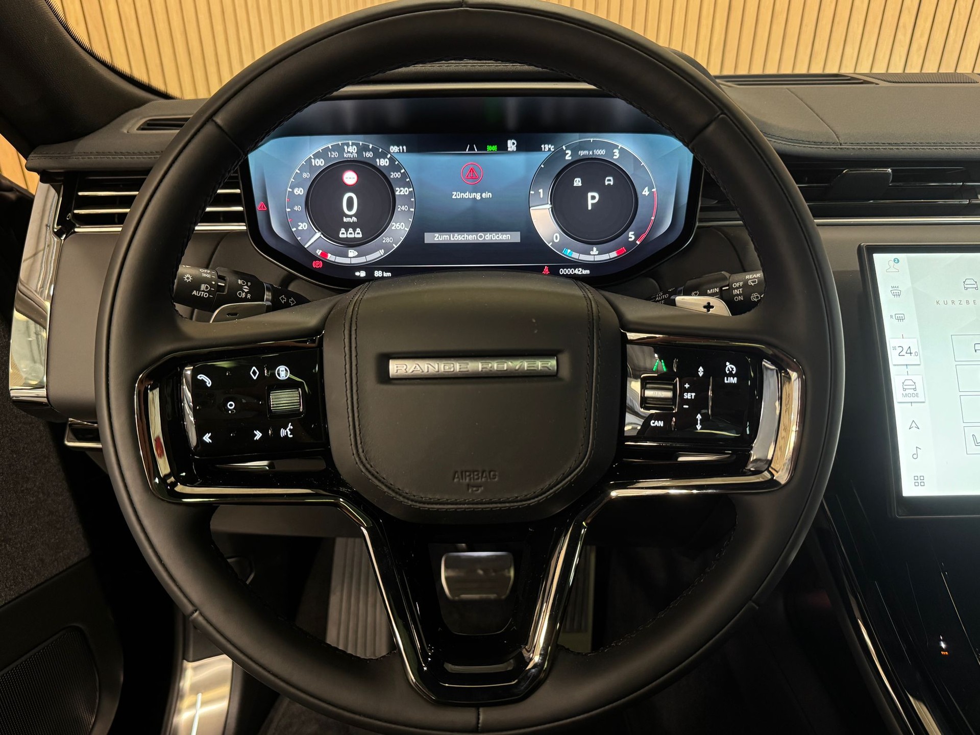 LAND ROVER Range Rover Sport D250 3.0 TD6 MHEV Dynamic SE Automatic-image-12