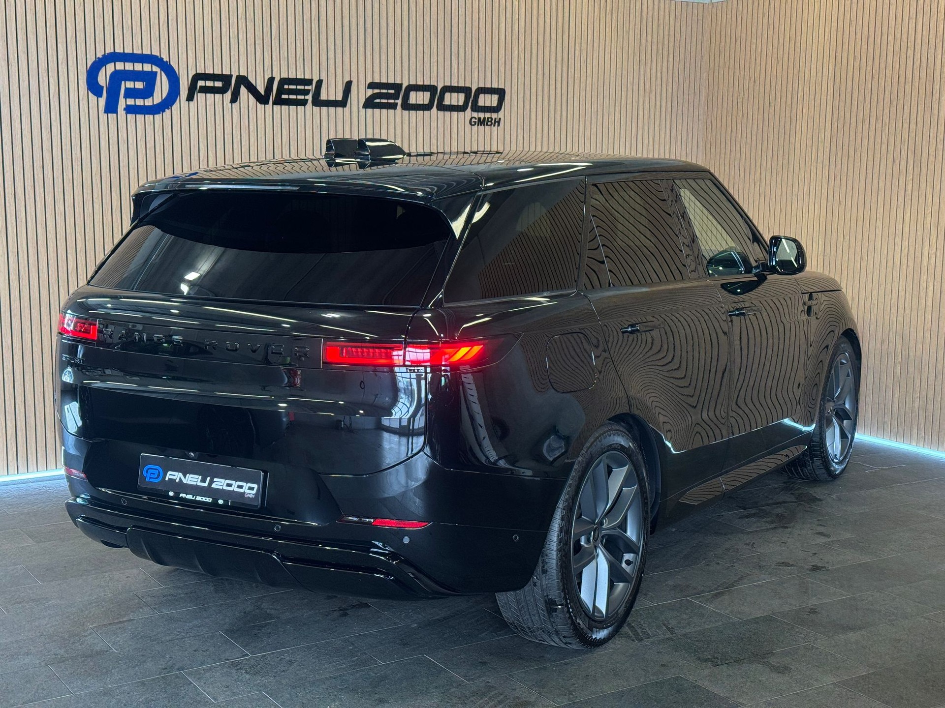 LAND ROVER Range Rover Sport D250 3.0 TD6 MHEV Dynamic SE Automatic-image-4
