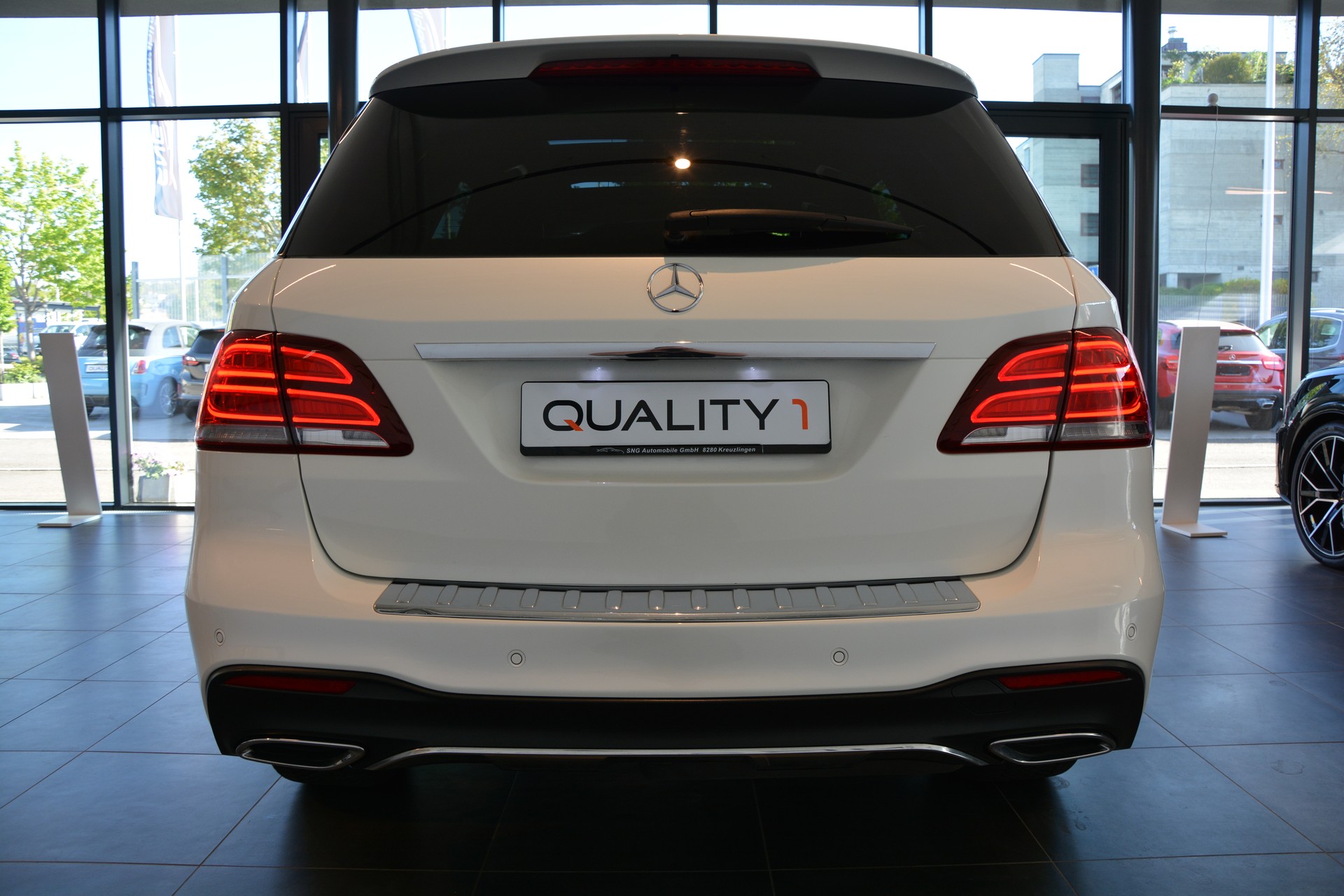 MERCEDES-BENZ GLE 350 d 4Matic 9G-Tronic AMG-Line-image-6