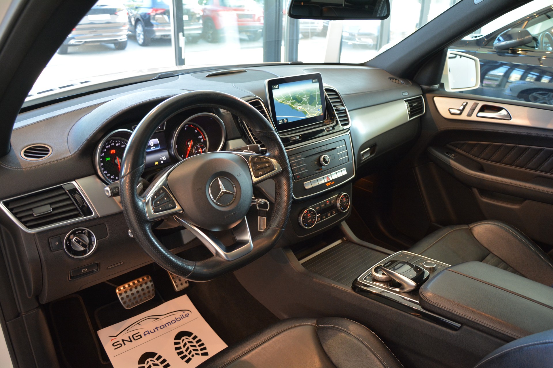 MERCEDES-BENZ GLE 350 d 4Matic 9G-Tronic AMG-Line-image-9