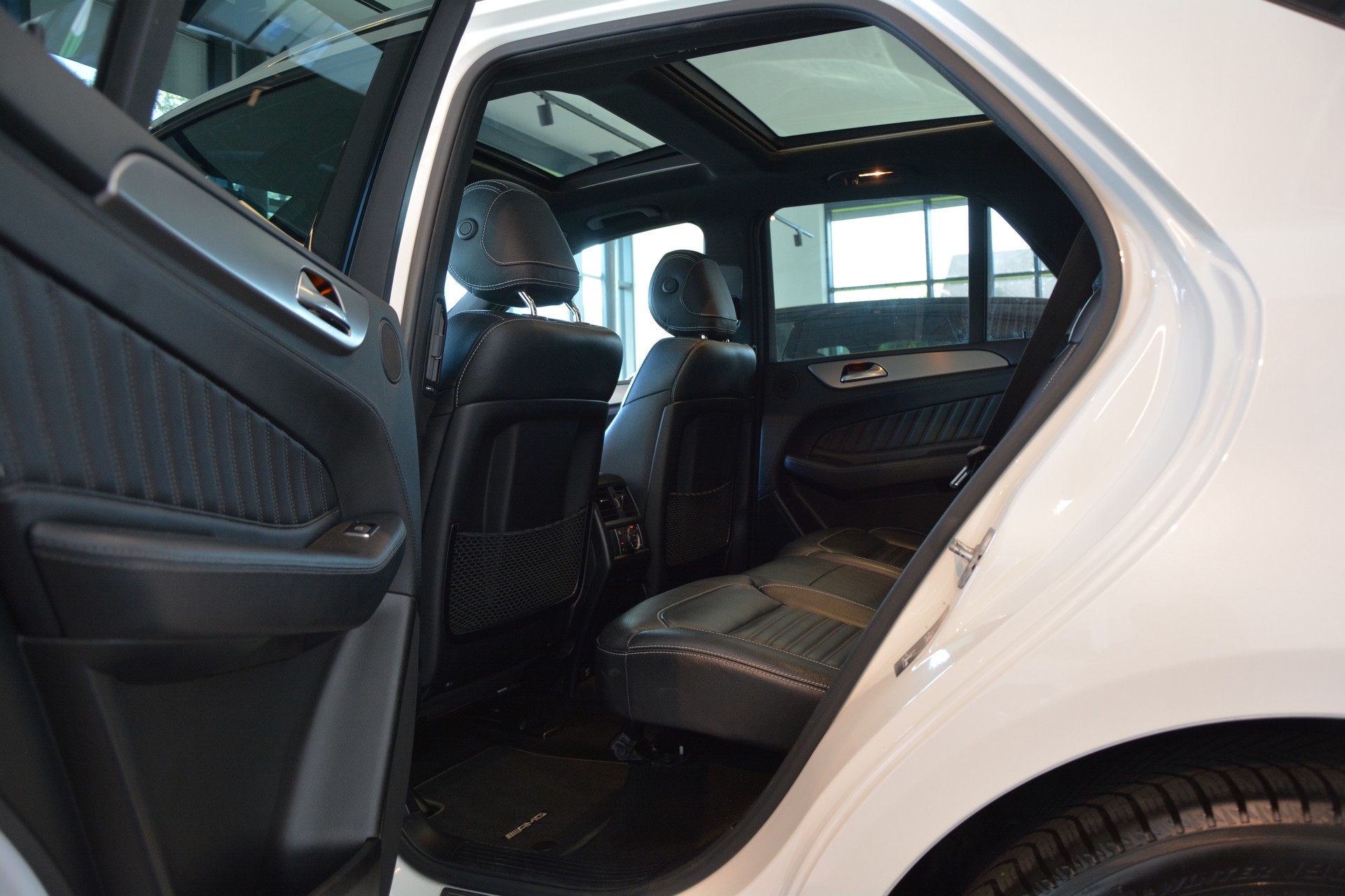 MERCEDES-BENZ GLE 350 d 4Matic 9G-Tronic AMG-Line-image-10