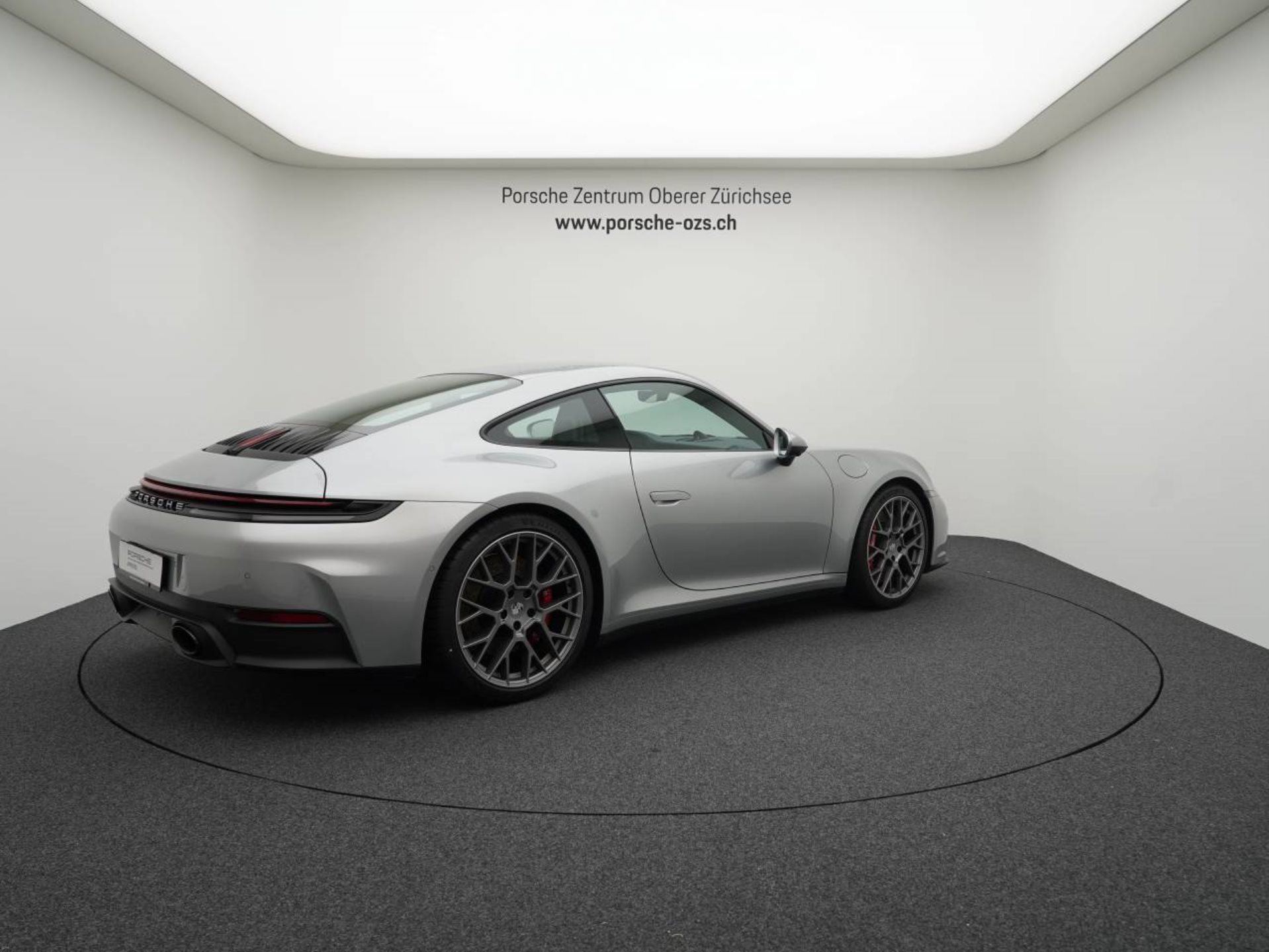 PORSCHE 911 Carrera S-image-6