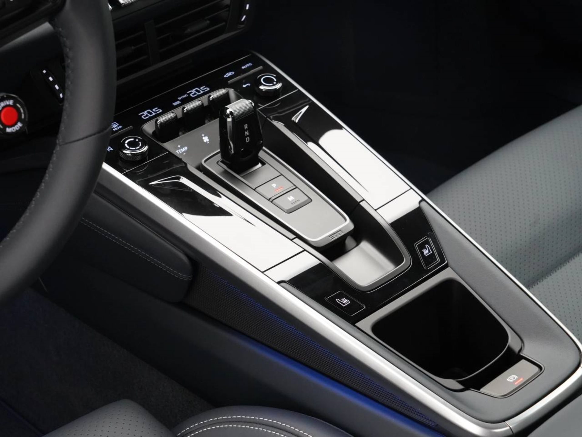 PORSCHE 911 Carrera S-image-26