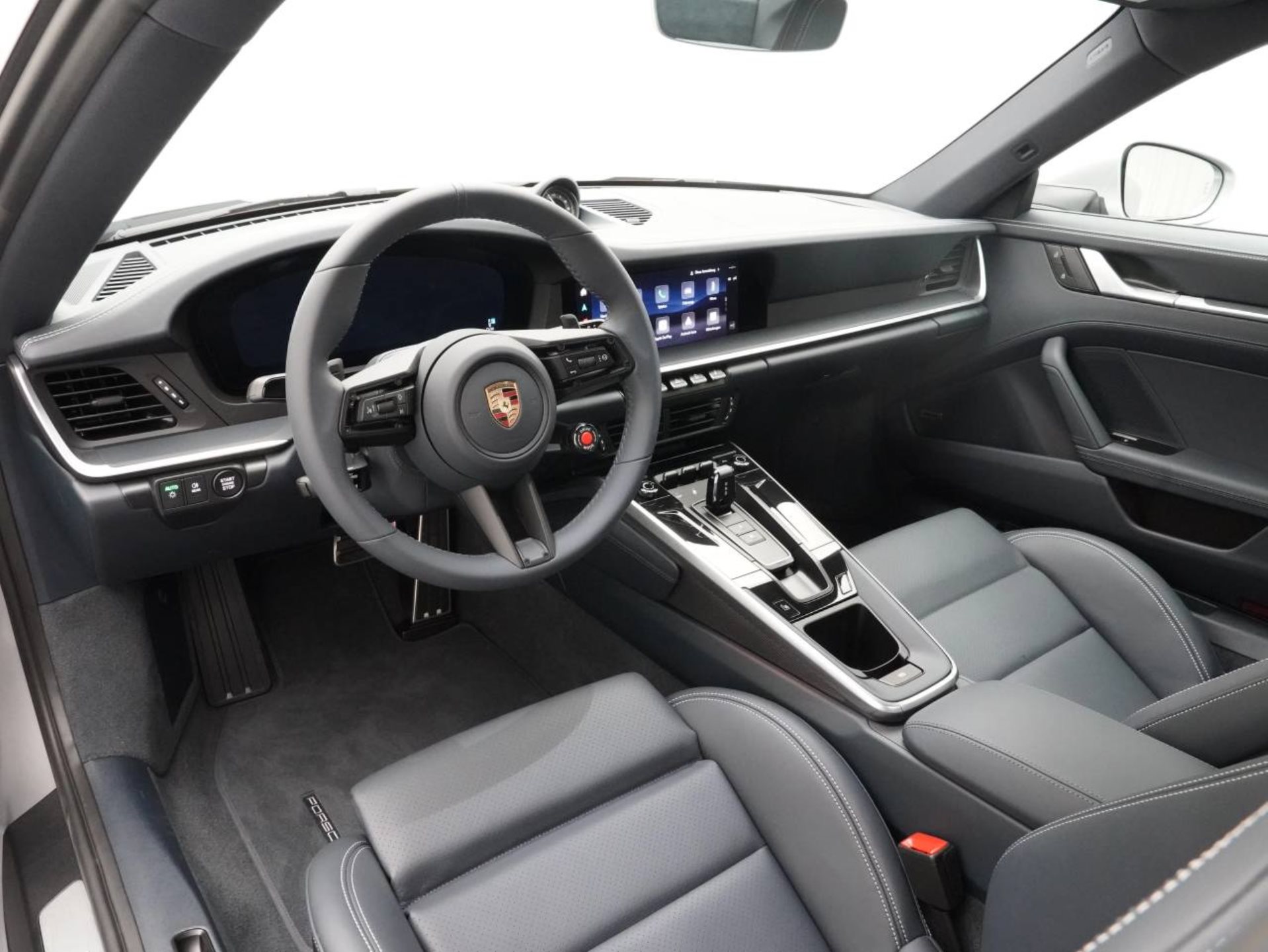 PORSCHE 911 Carrera S-image-21