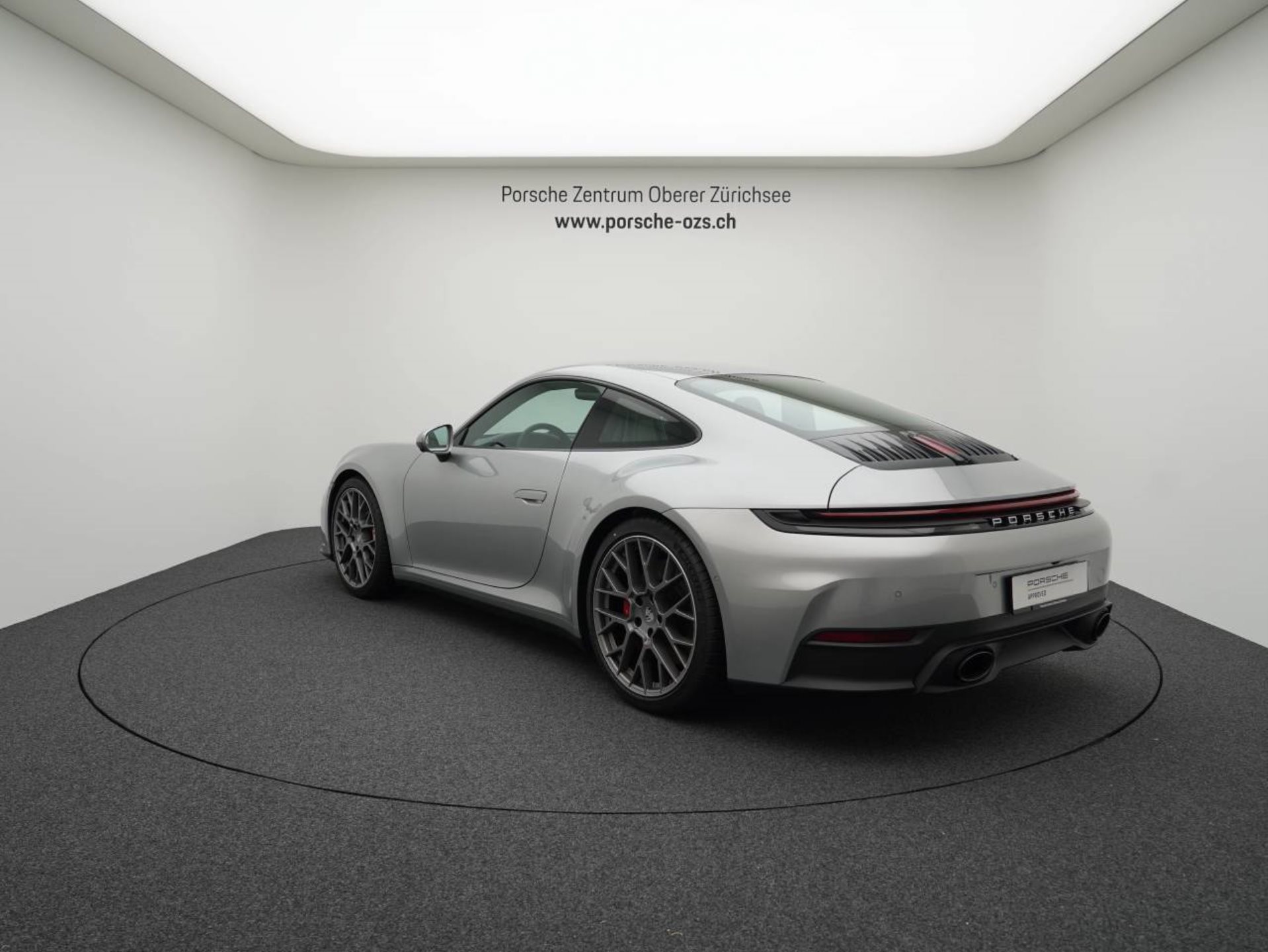 PORSCHE 911 Carrera S-image-2