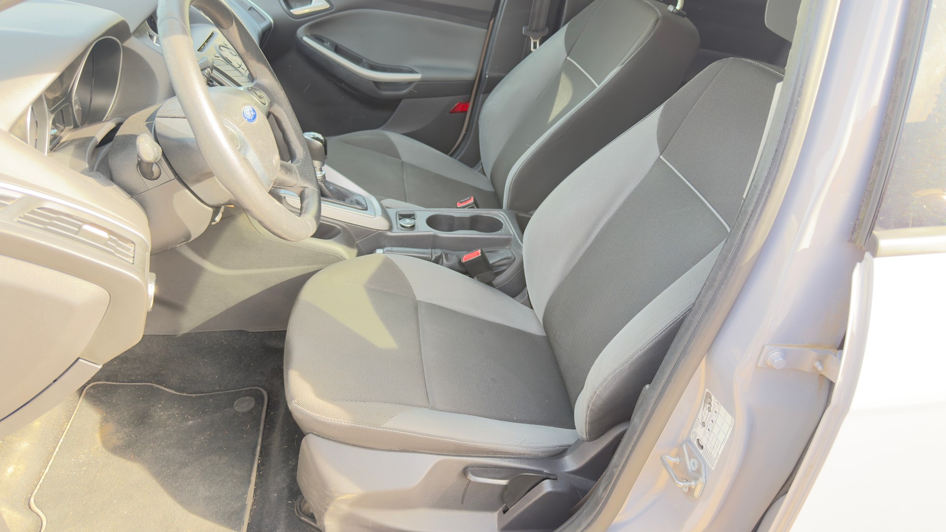 FORD Focus 1.6 TDCi Trend-image-11