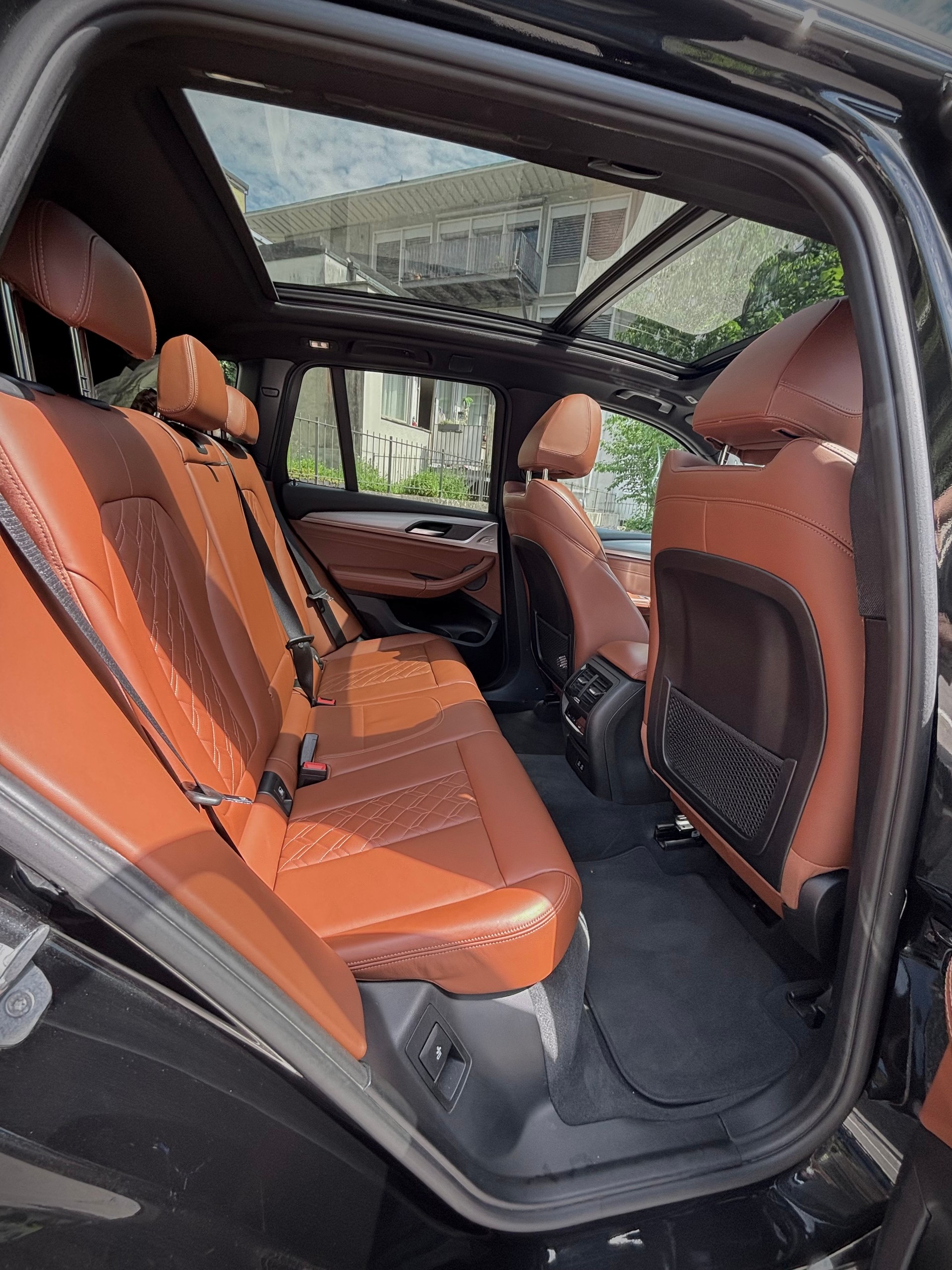 BMW xDrive 20d M Sport Steptronic-image-4