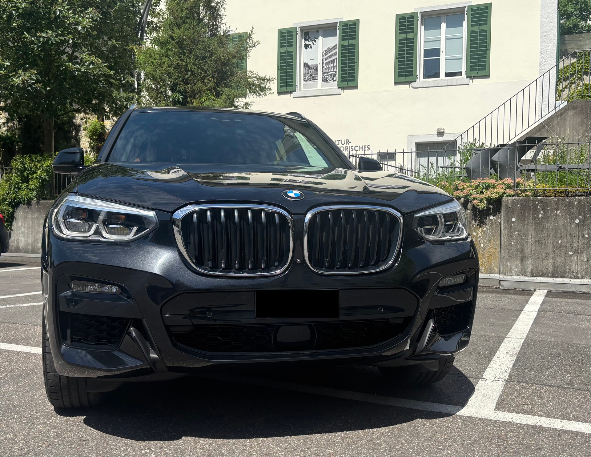 BMW xDrive 20d M Sport Steptronic-image-1