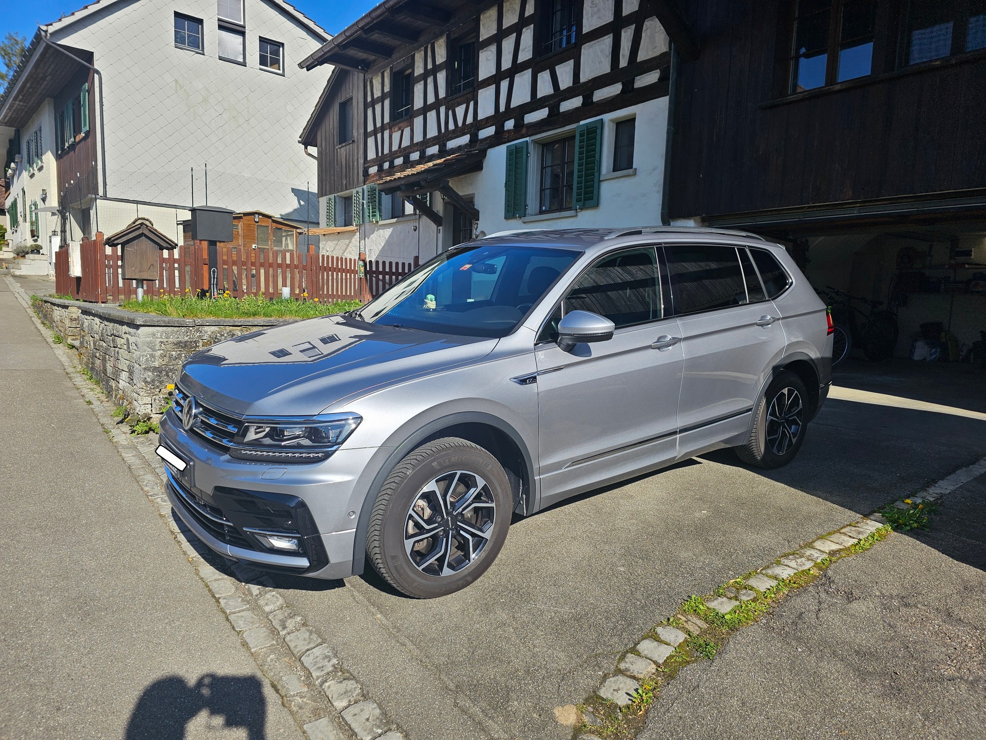 VW VW Tiguan Allspace R-Line 2.0 TSI 4Motion 7-Plätzer Automat