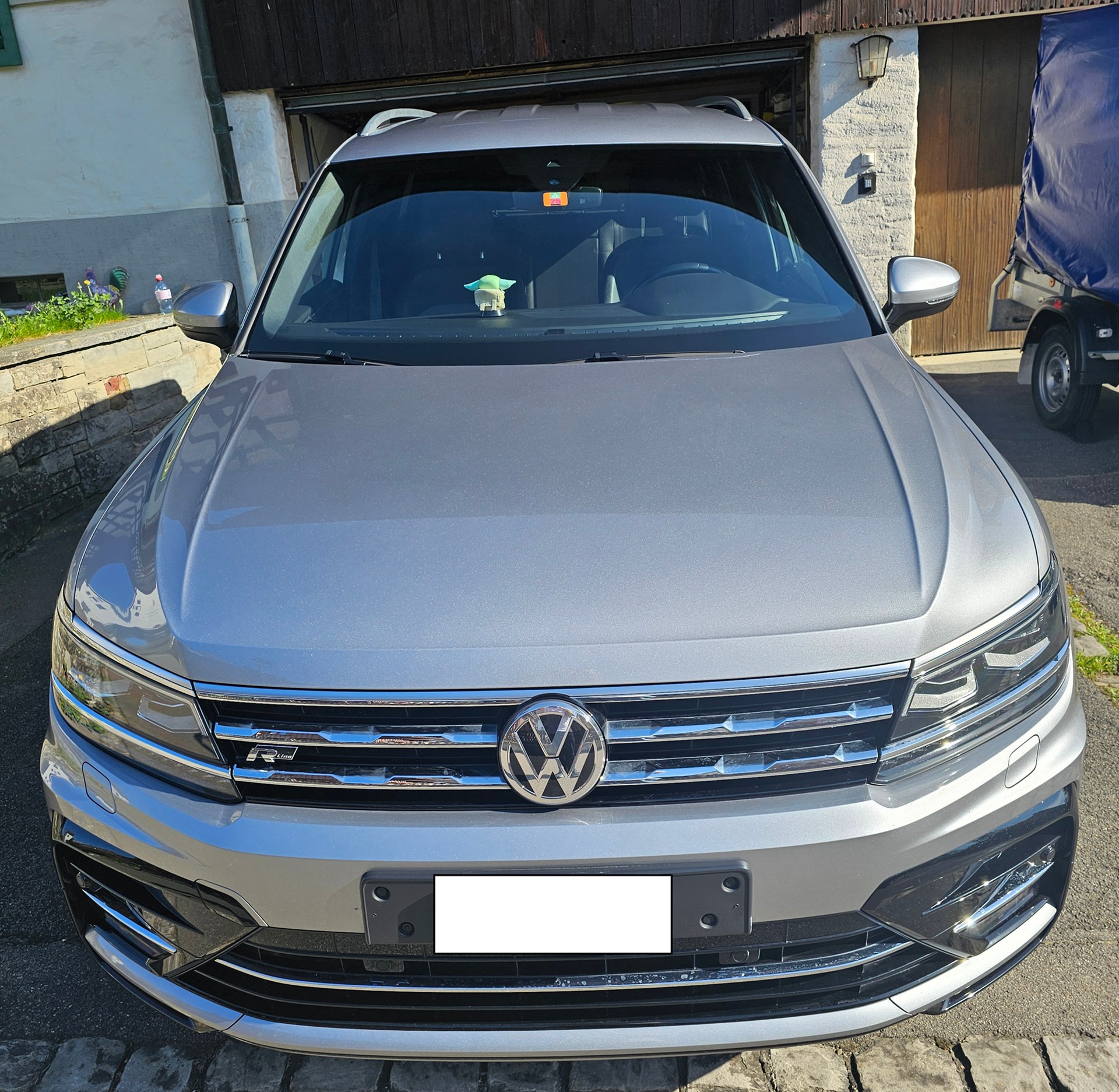 VW VW Tiguan Allspace R-Line 2.0 TSI 4Motion 7-Plätzer Automat (8 Fach Bereifung)-image-1
