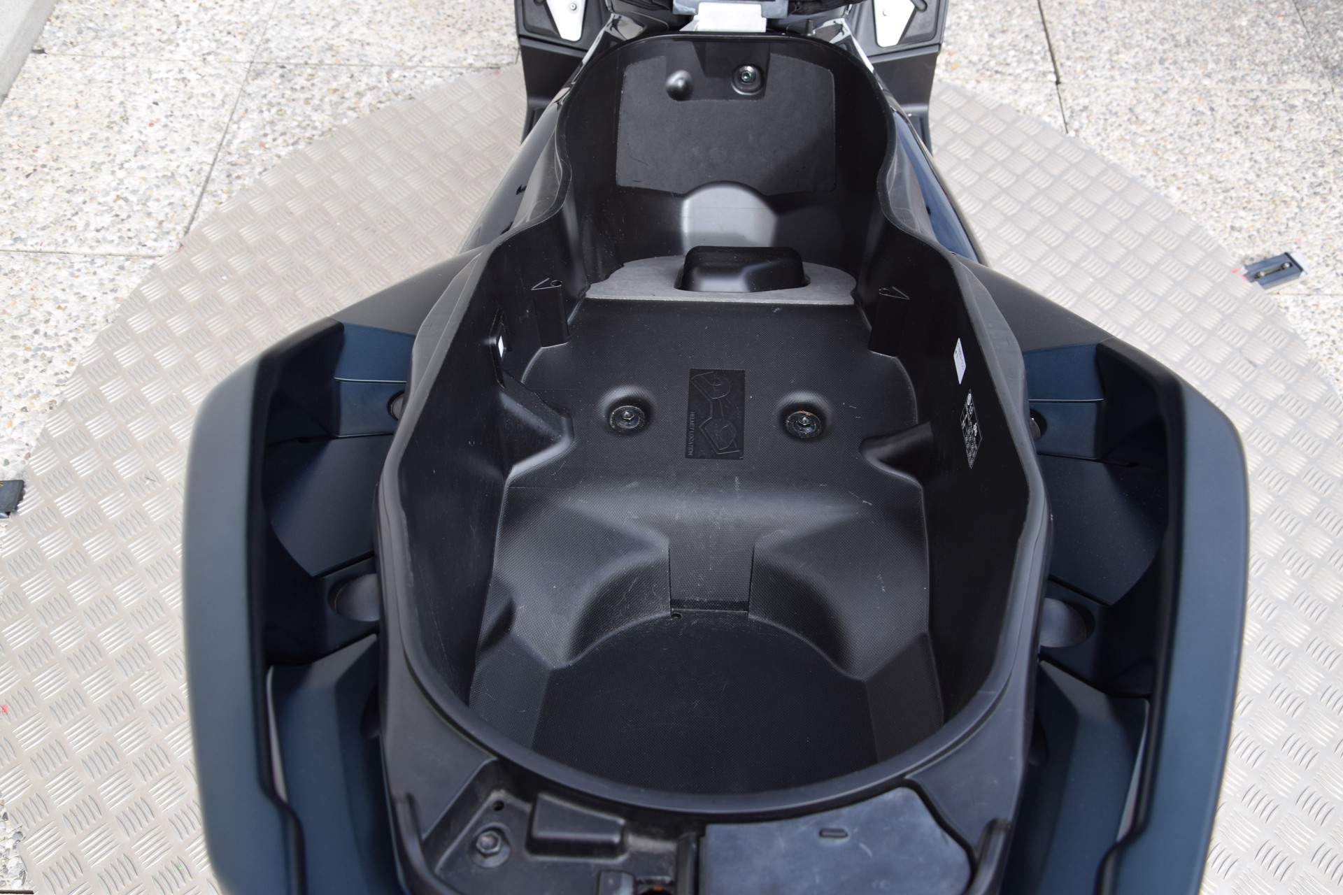 YAMAHA X-Max 300 Tech Max-image-11