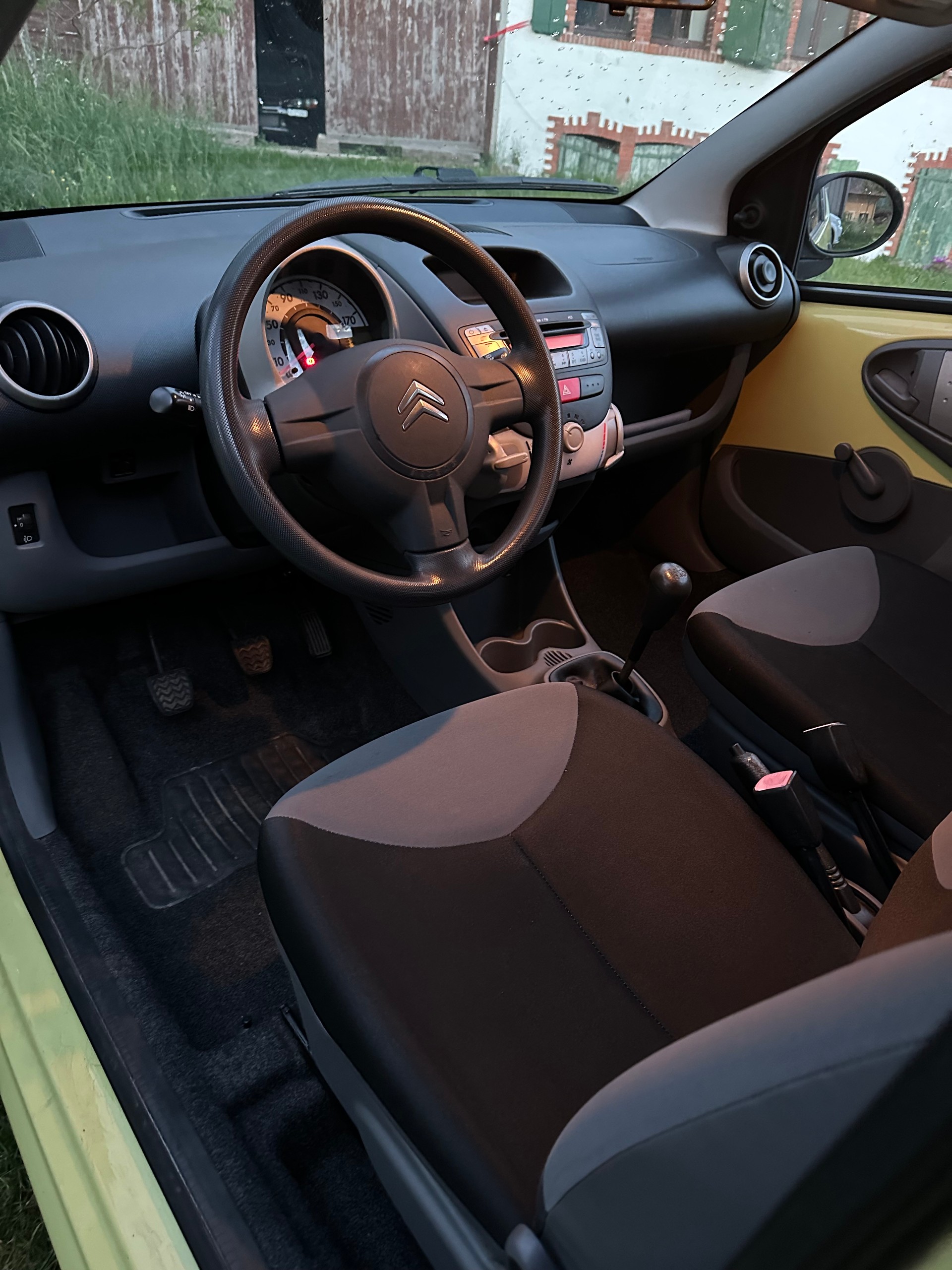 CITROEN C1 1.0i X-image-8