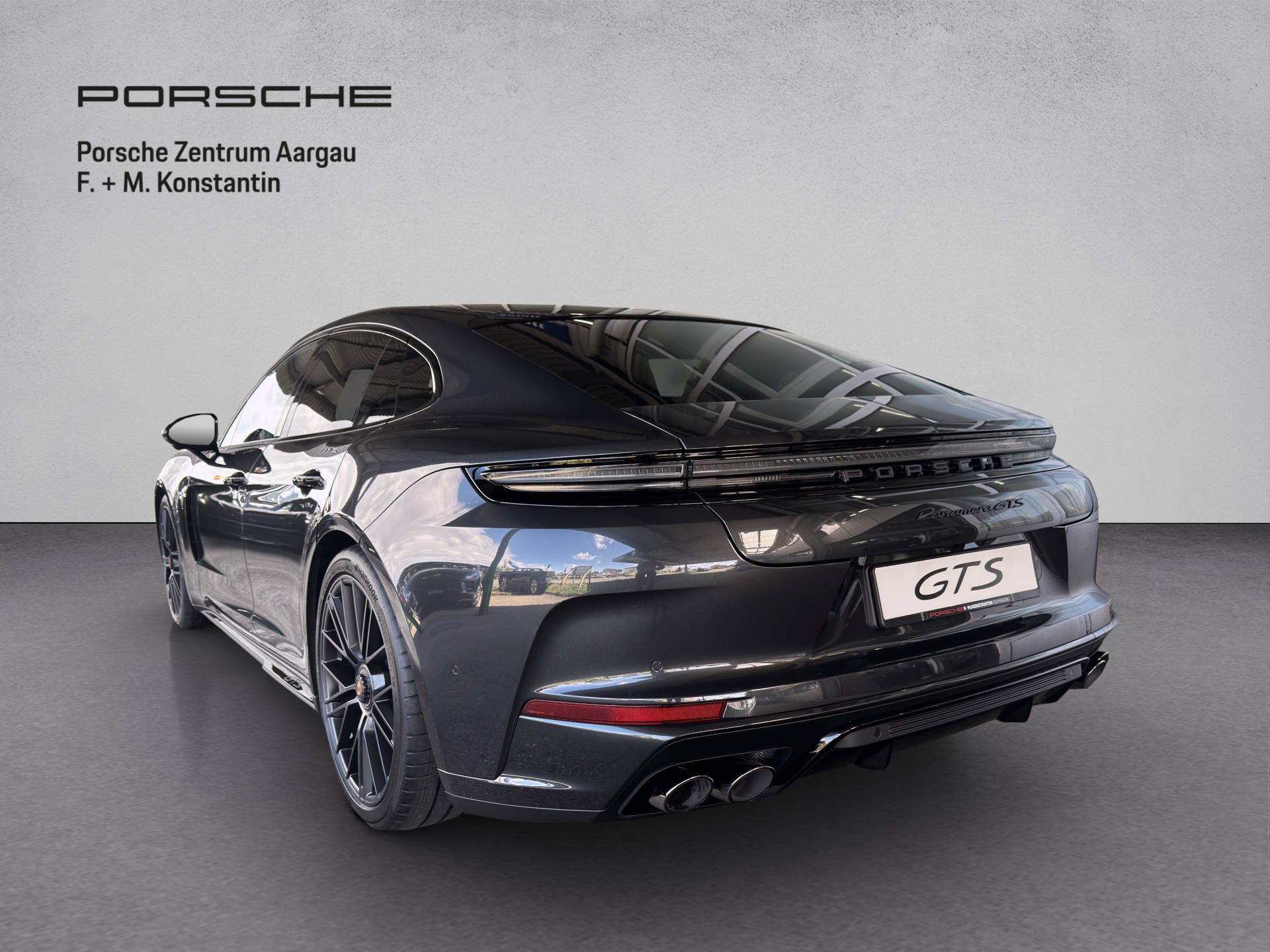 PORSCHE Panamera GTS-image-3