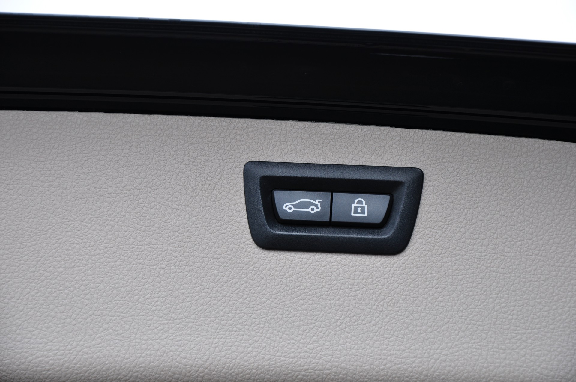 BMW 320d xDrive Touring Edition Sport Line Steptronic-image-20