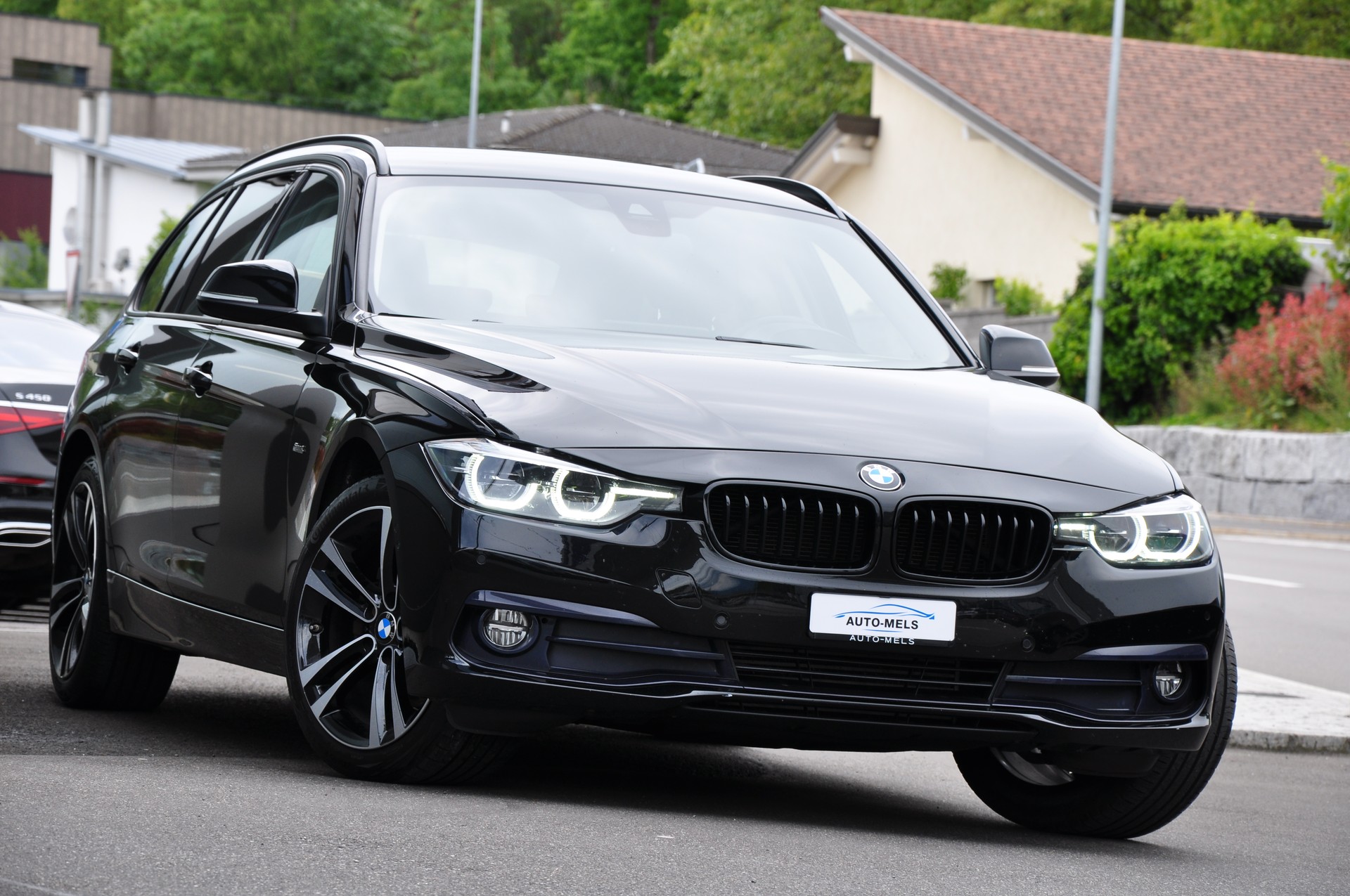 BMW 320d xDrive Touring Edition Sport Line Steptronic-image-7
