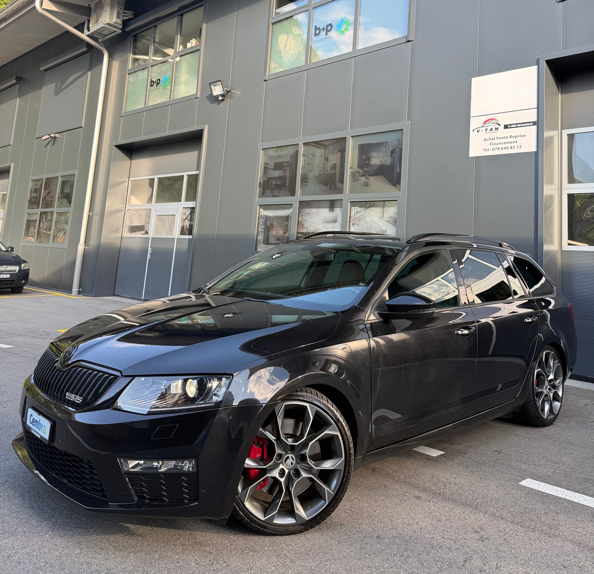 SKODA Octavia Combi 2.0 TDI RS-image-0