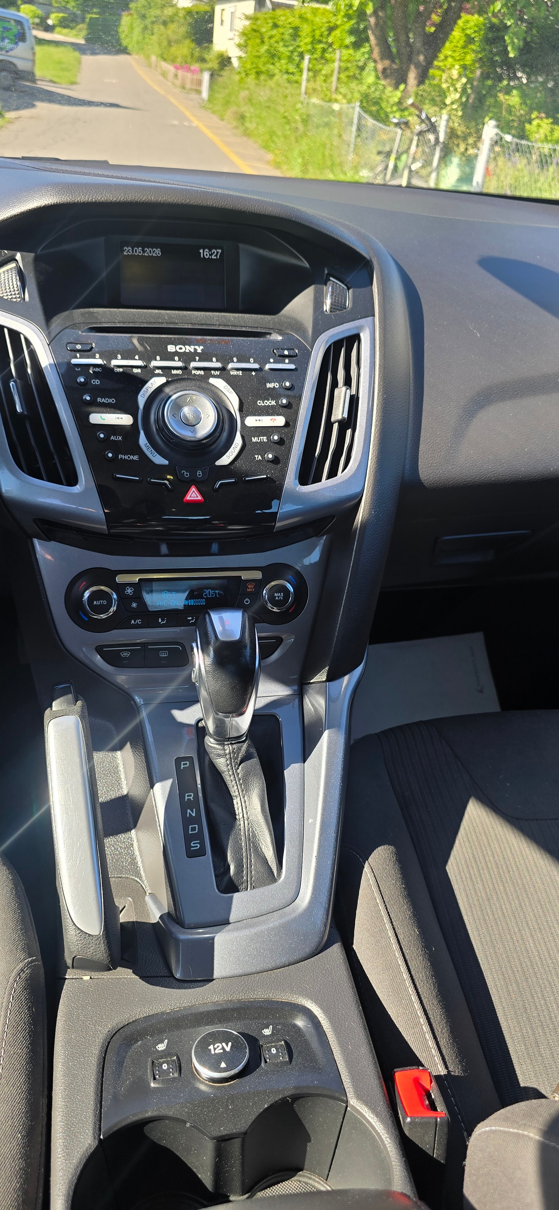 FORD Focus 2.0 TDCi Titanium PowerShift-image-11