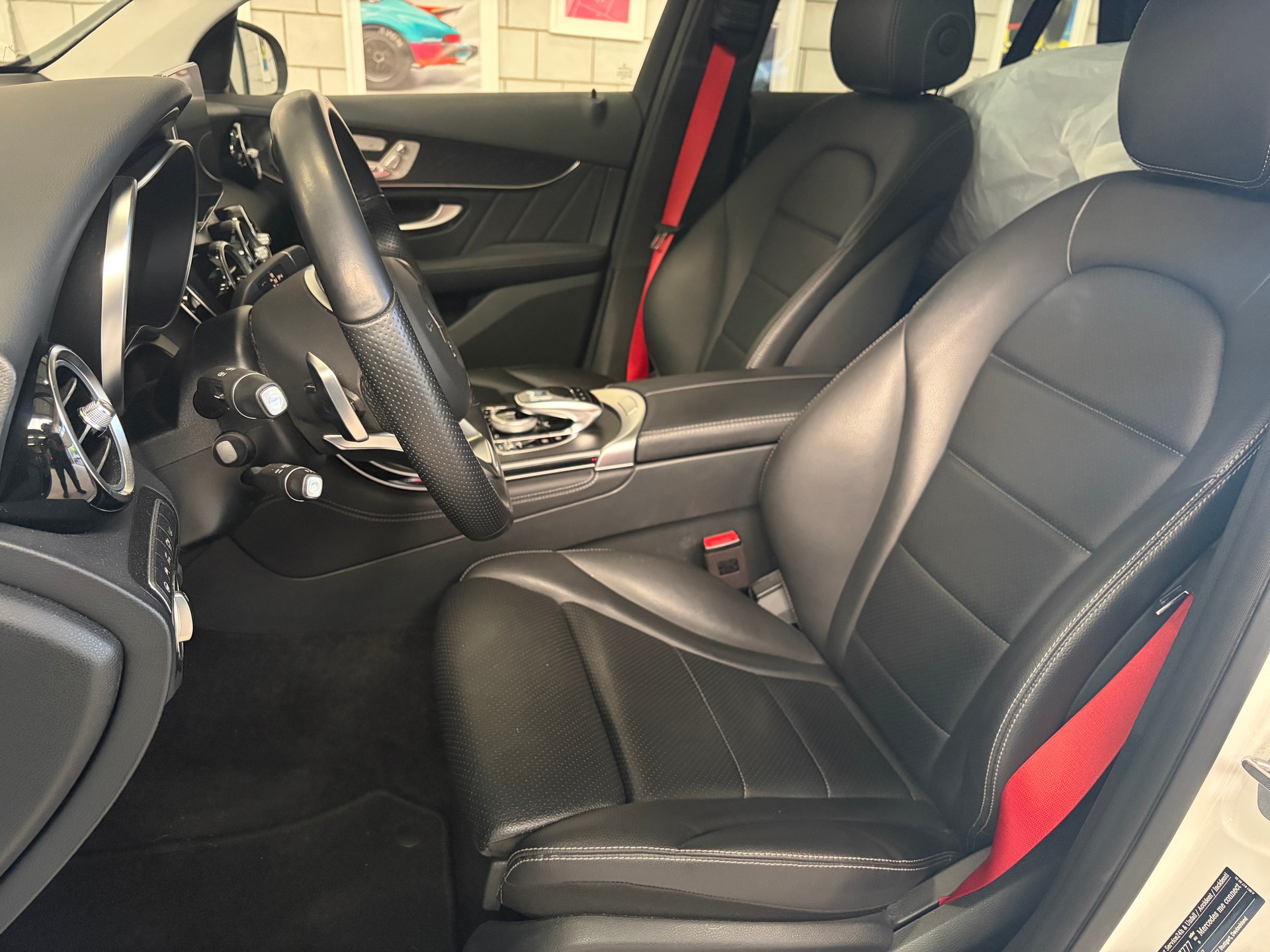 MERCEDES-BENZ GLC 250 4Matic 9G-Tronic-image-6
