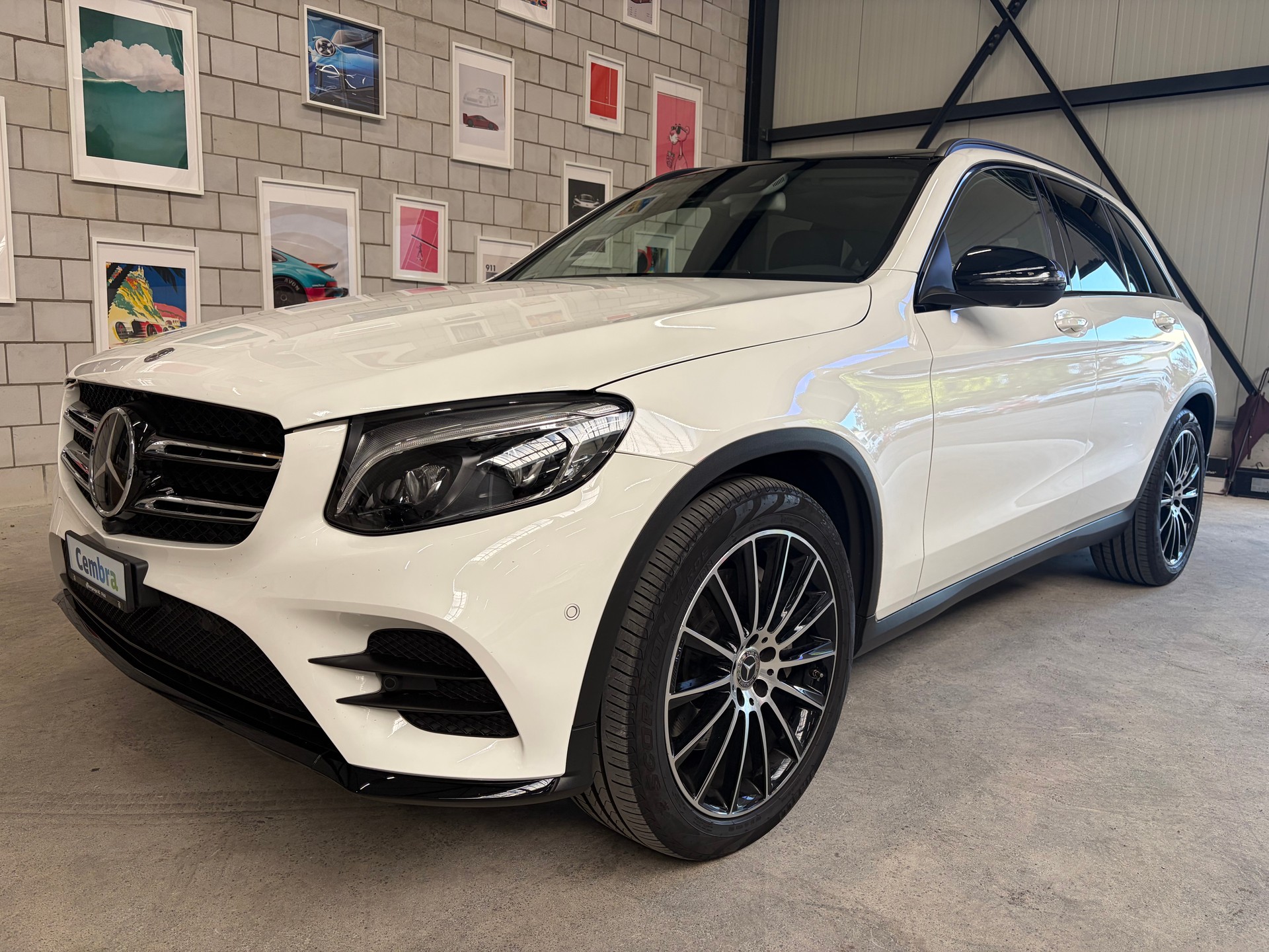 MERCEDES-BENZ GLC 250 4Matic 9G-Tronic-showroom-element-1